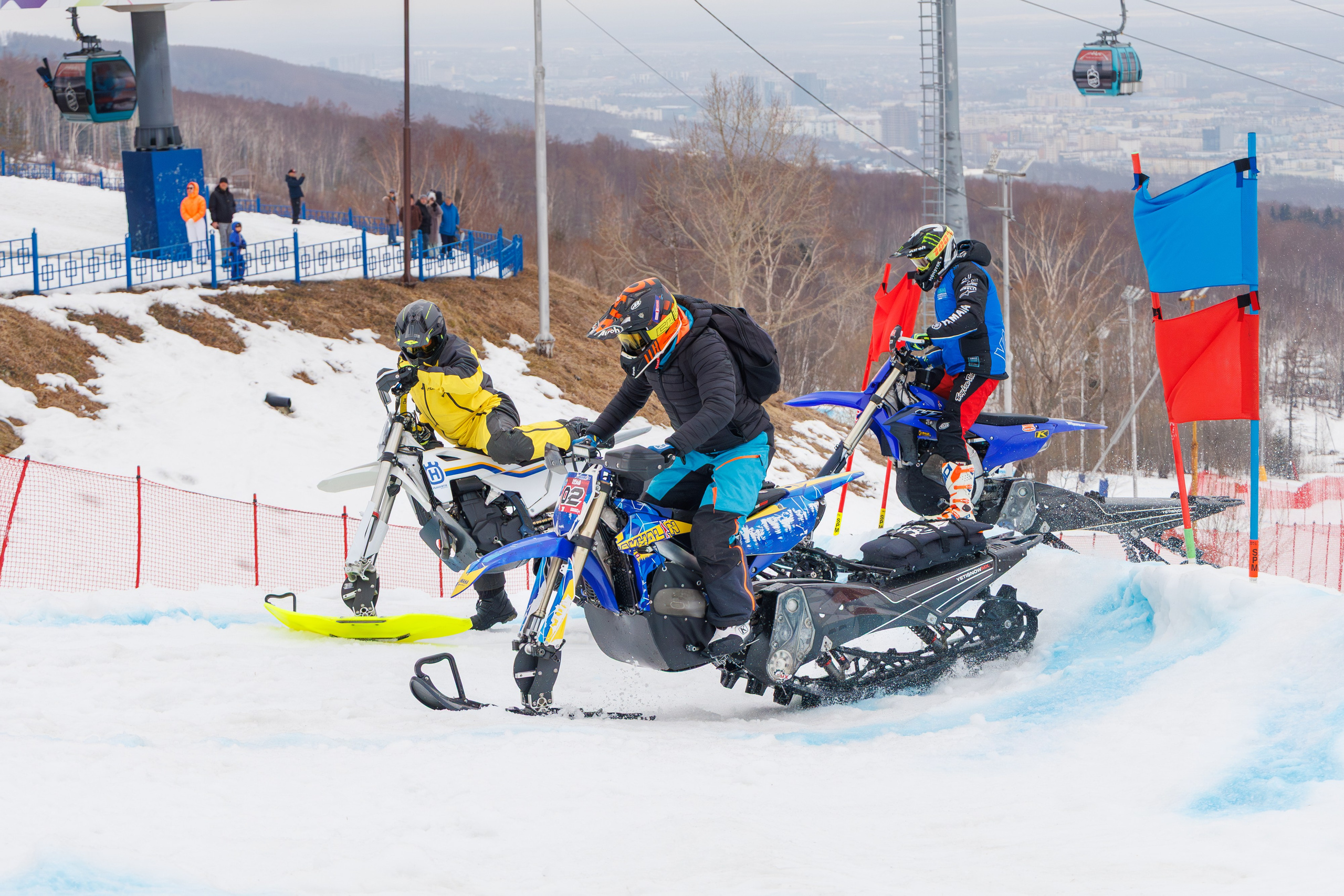 Сноубайк Шоу _ 2026. Свадебный, семейный и репортажный фотограф в Южно-Сахалинске Артур Петросян