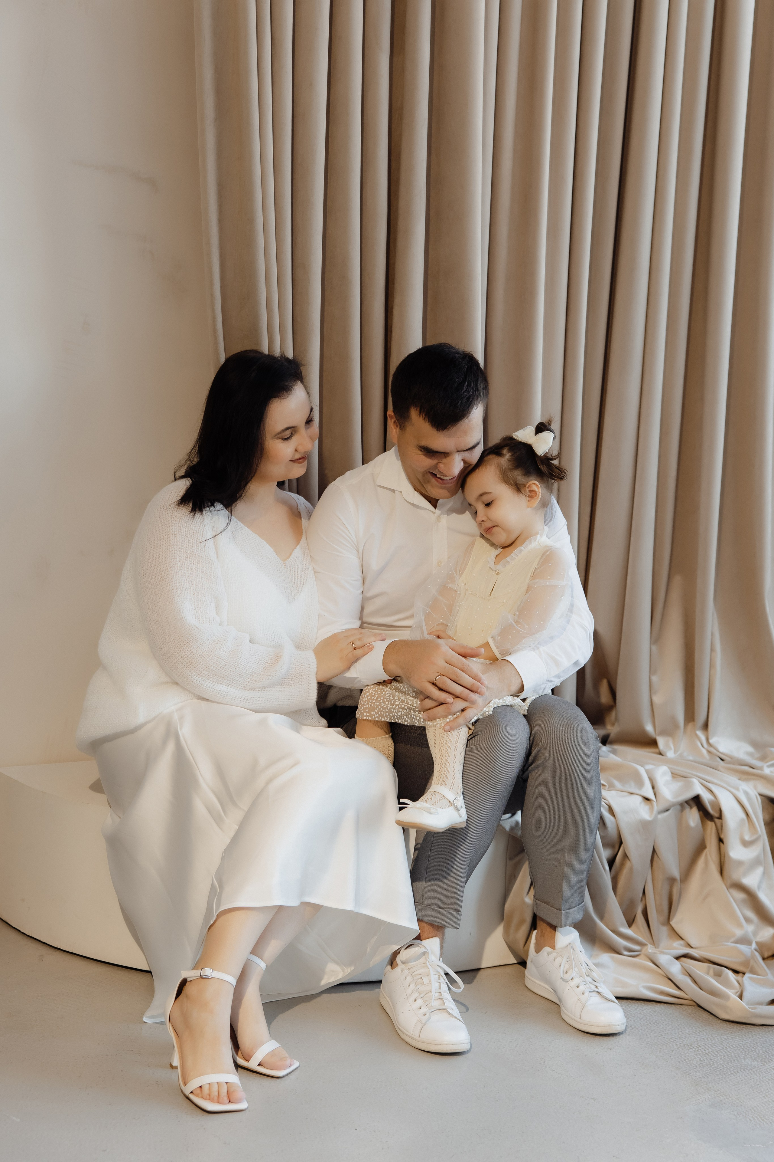 Николай, Зарина и Кира. Семейный и свадебный фотограф в Челябинске Мария Леонтьева