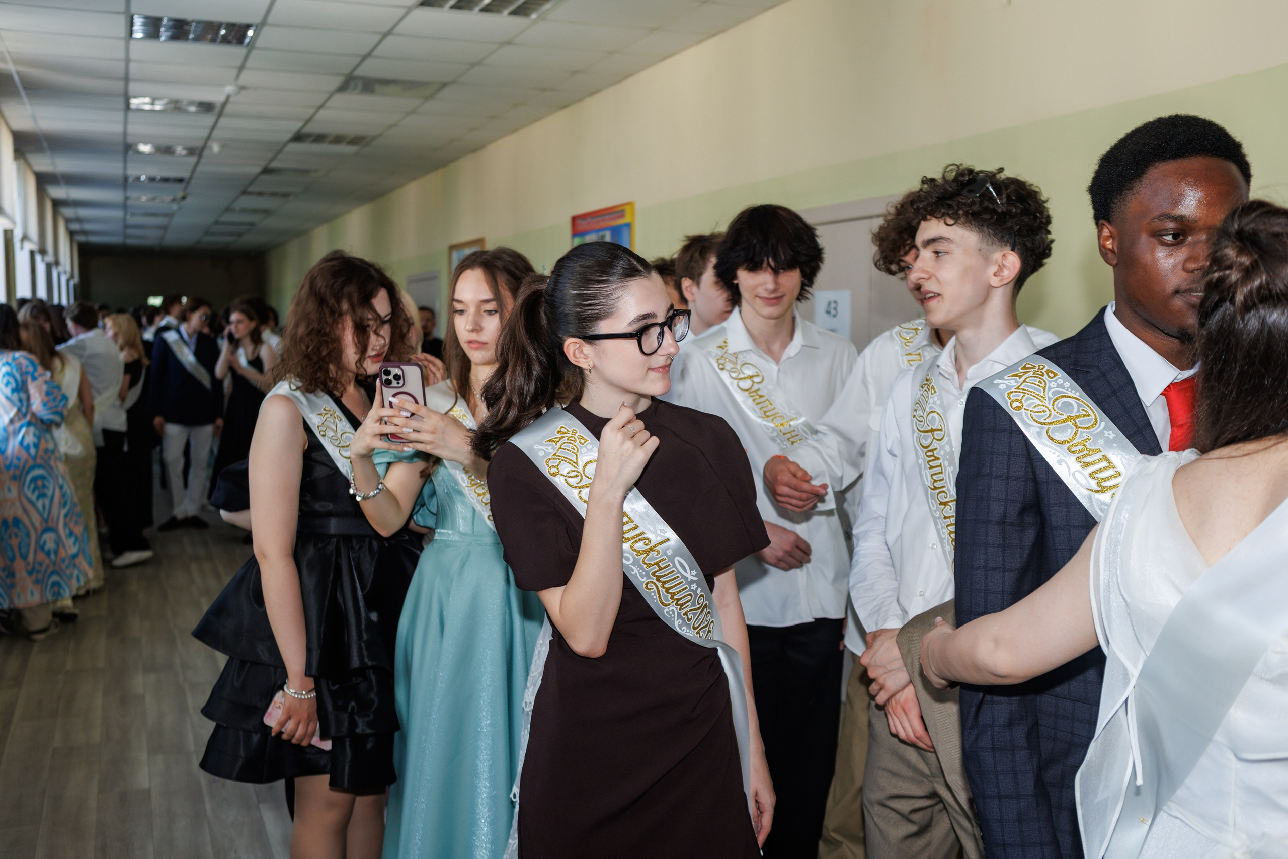 11 класс/ Последний звонок /«Школа имени Мигеля Эрнандеса»/Москва. Выпускные школьные альбомы Мария Киселёва/Москва и МО