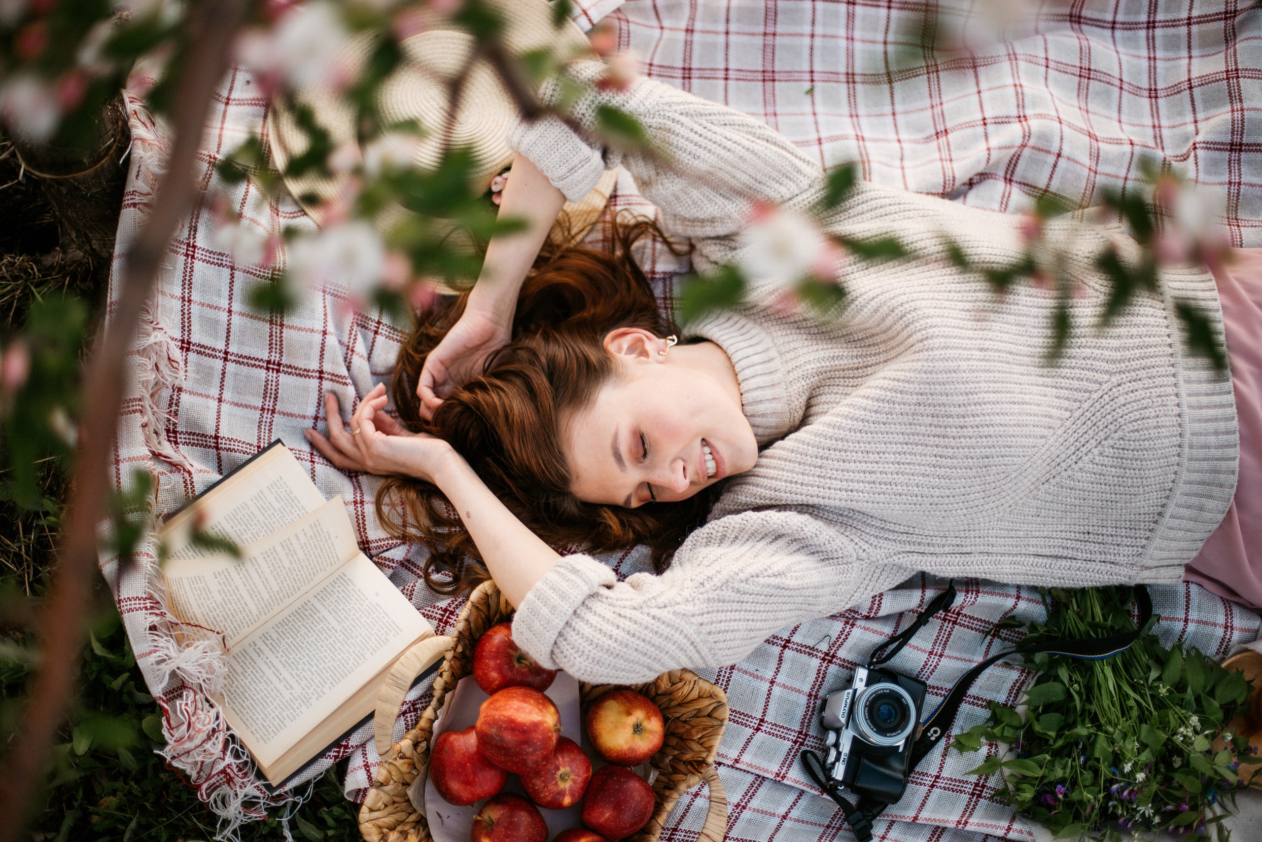 А поехали яблони смотреть. Женский и семейный фотограф в Туле Катя Вуколова