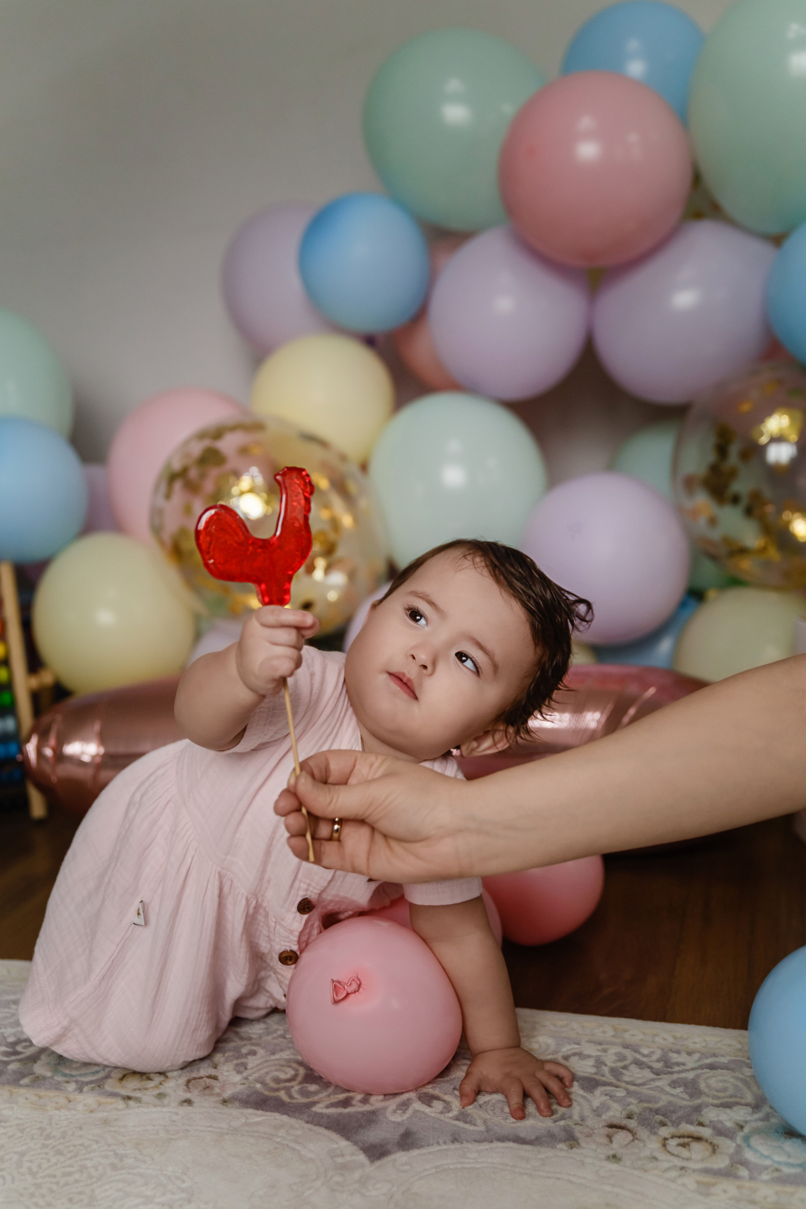 Lifestyle photo session for 1 year of birth. Professional family and children’s photographer in Izmir Irina Eron