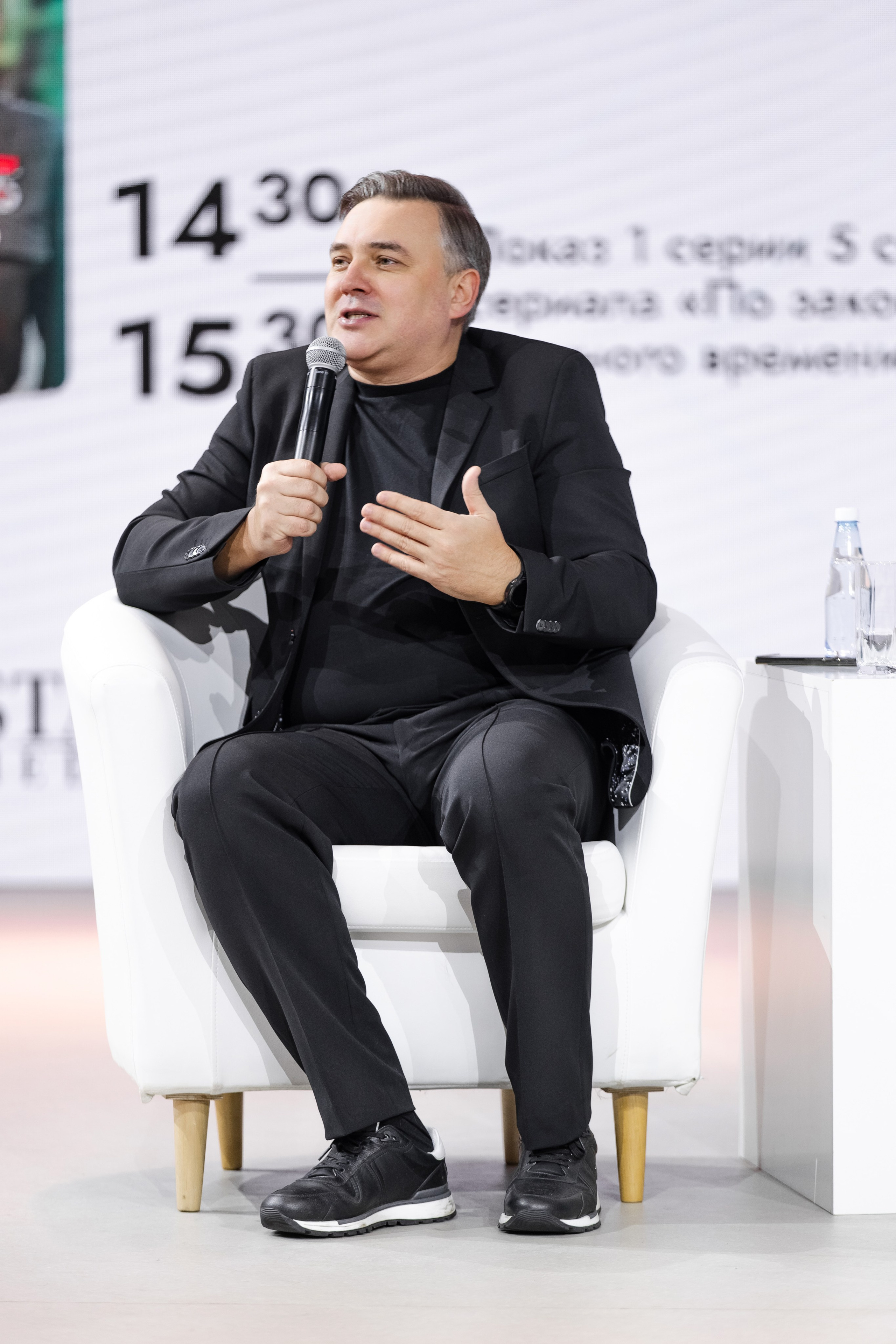 Выставка Россия: наша культура. Свадебный репортажный фотограф в Москве