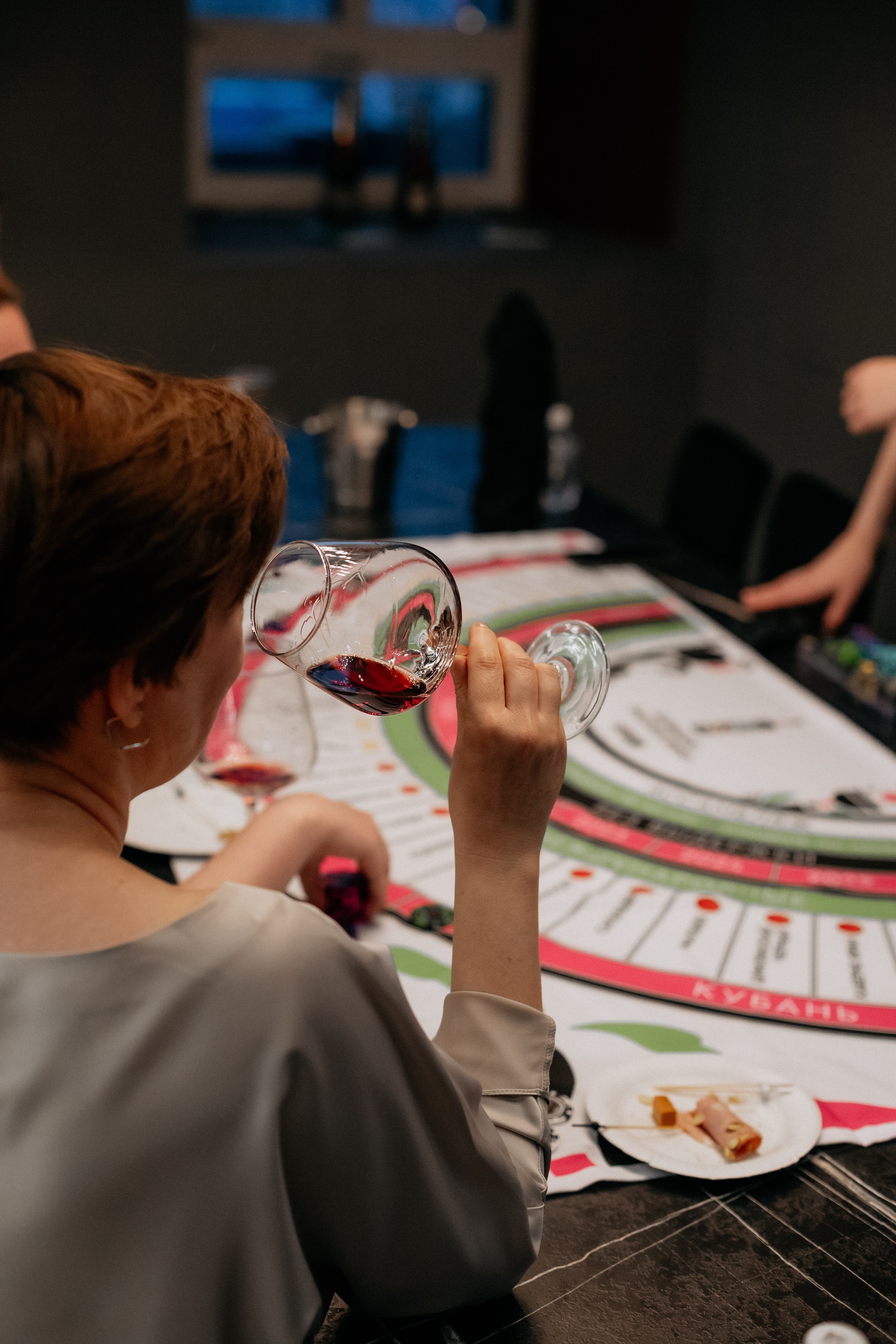 BY SIMPLE ВИНОТЕКА — ОТКРЫТИЕ. СВОИ. ФОТООТЧЕТЫ-СОБЫТИЯ-МЕСТА