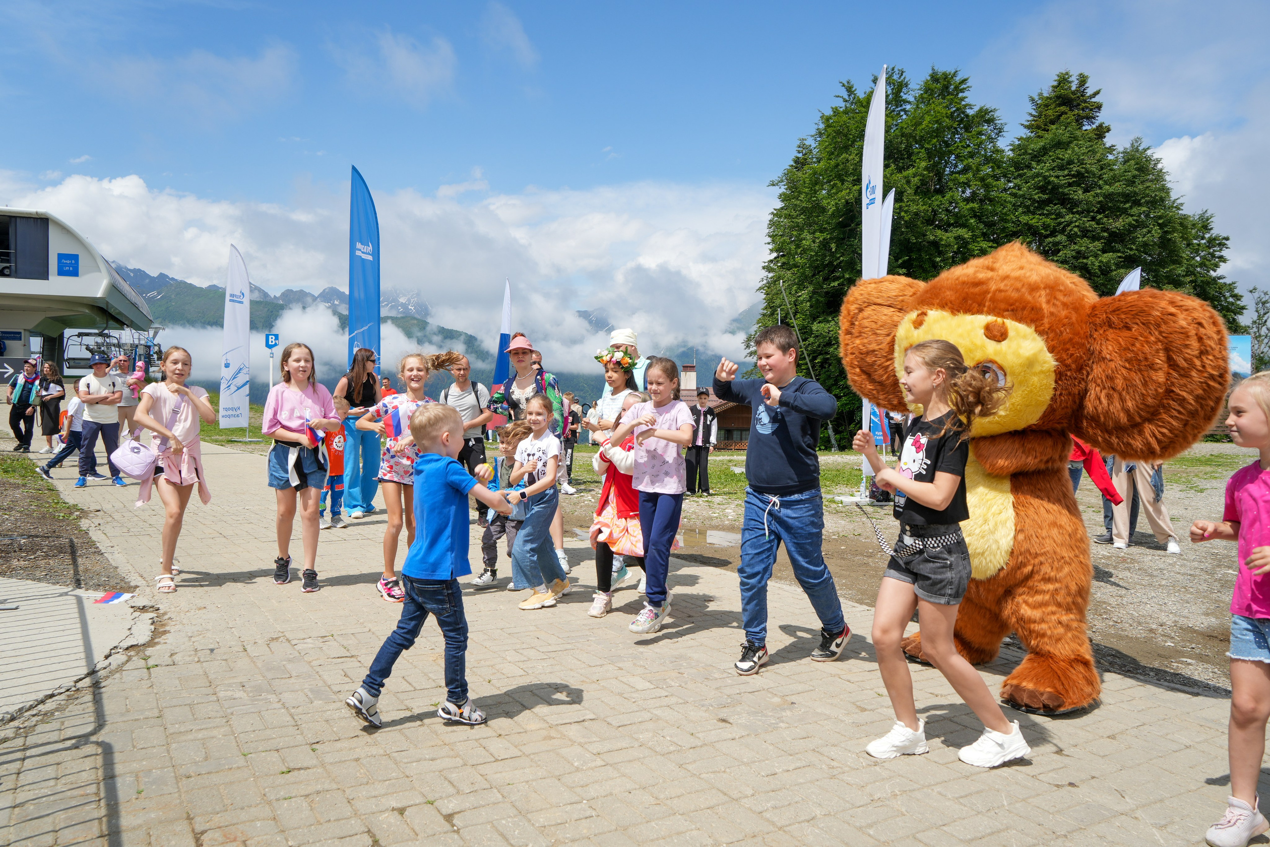 День России на курорте Газпром 2023. Репортажный фотограф в Красной Поляне и Сочи Павлюченко Екатерина