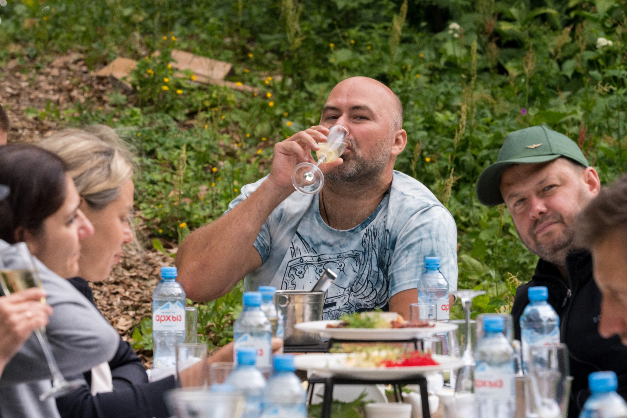 MICE мероприятие для компании «Доставка морем»: хайкинг к Ачипсинским водопадам. Репортажный фотограф в Красной Поляне и Сочи Павлюченко Екатерина