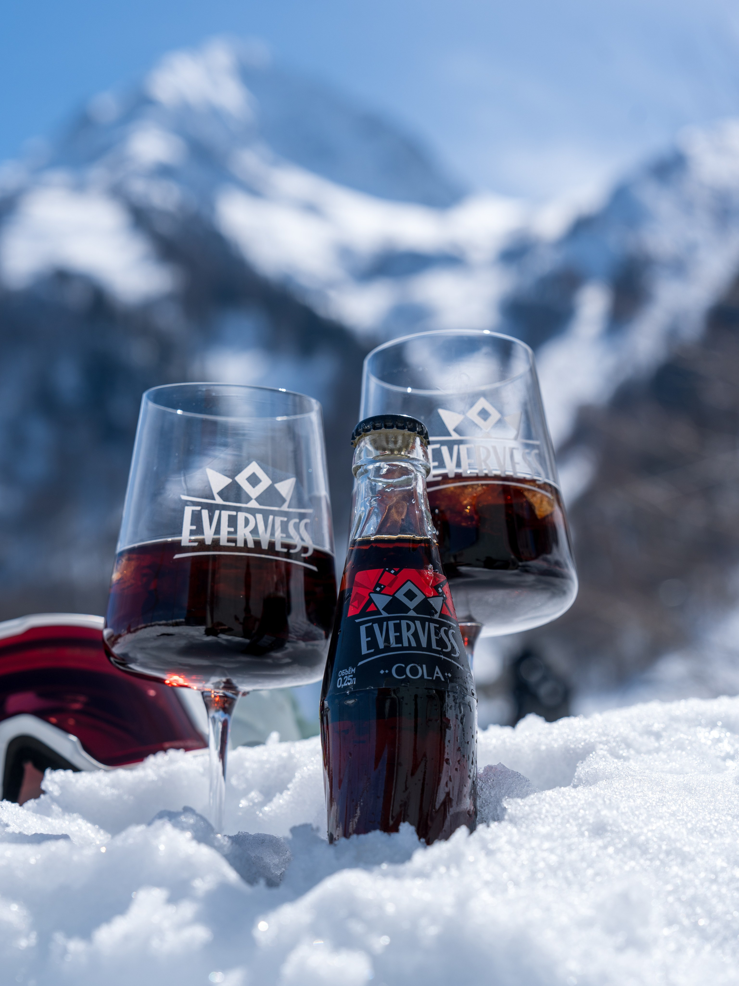 Компания «EVERVESS»: отчет с точек продаж на курортах Красной Поляны. Репортажный фотограф в Красной Поляне и Сочи Павлюченко Екатерина