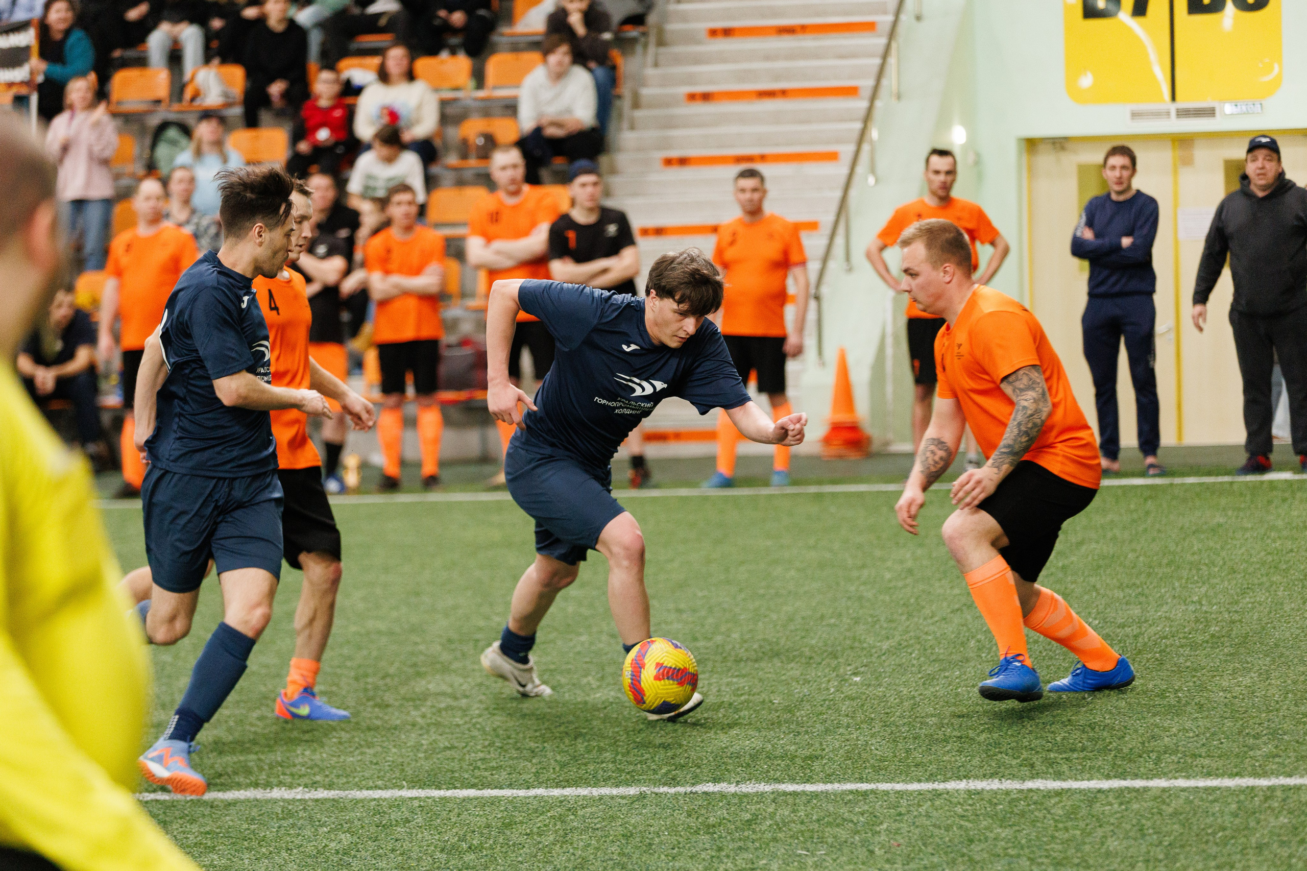 Фотограф на корпоративный футбольный турнир. Контент для бизнеса в Екатеринбурге Полдень Медиа