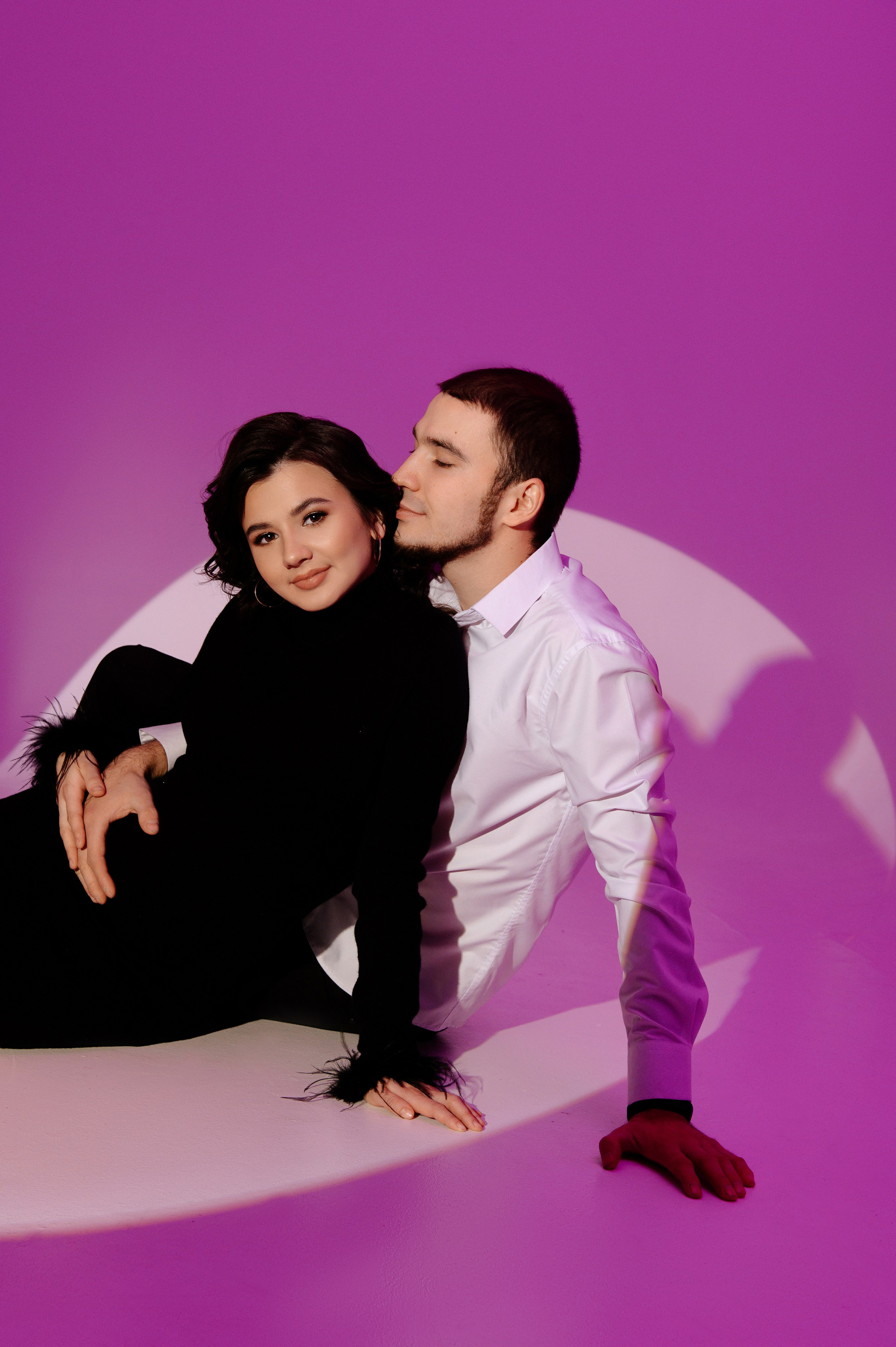 Фотосессия «в ожидании чуда» в Караганде. Свадебный фотограф Караганда