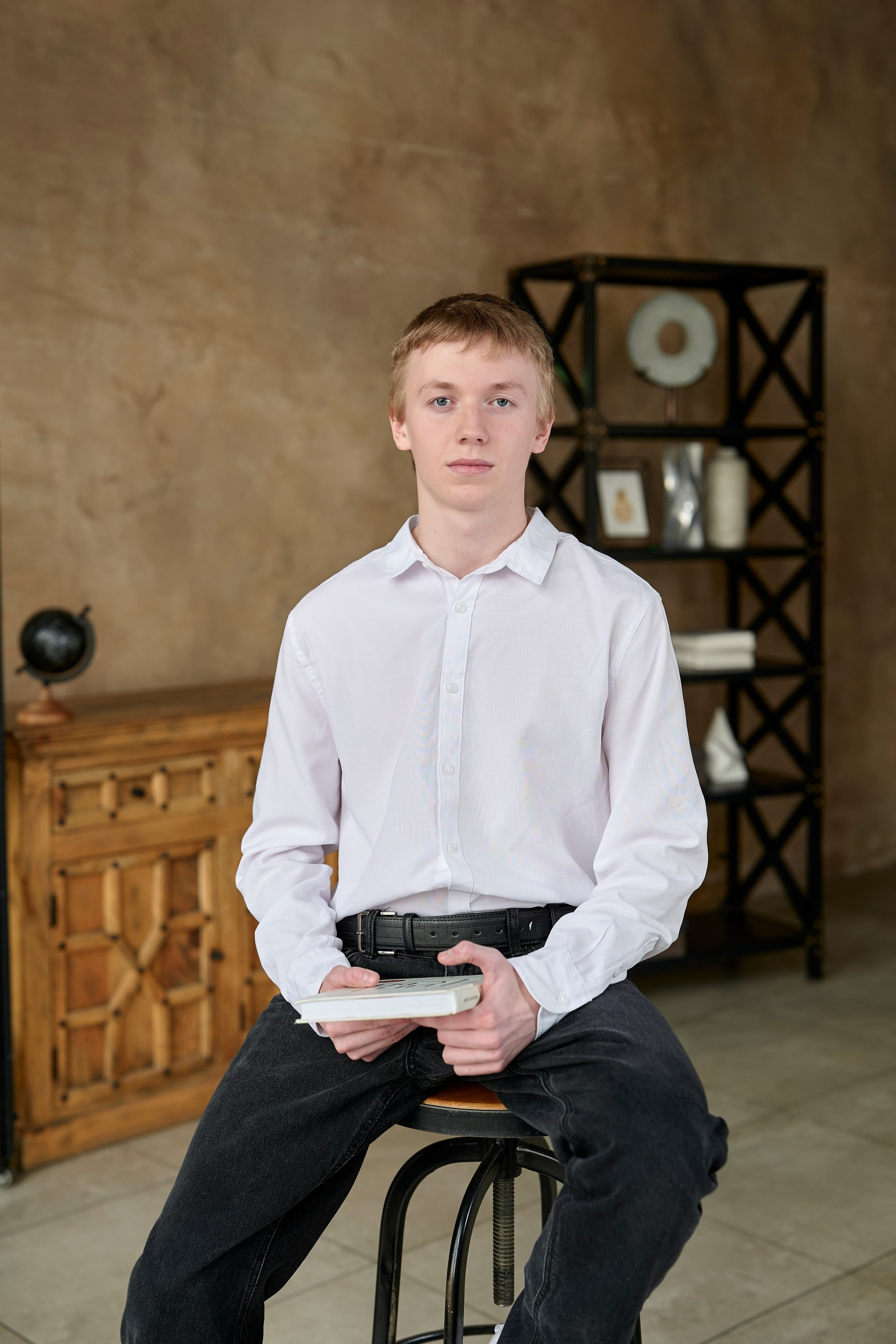 Пример фото выпускников в студии. Детский и семейный фотограф г. Москва Оксана Катаджи