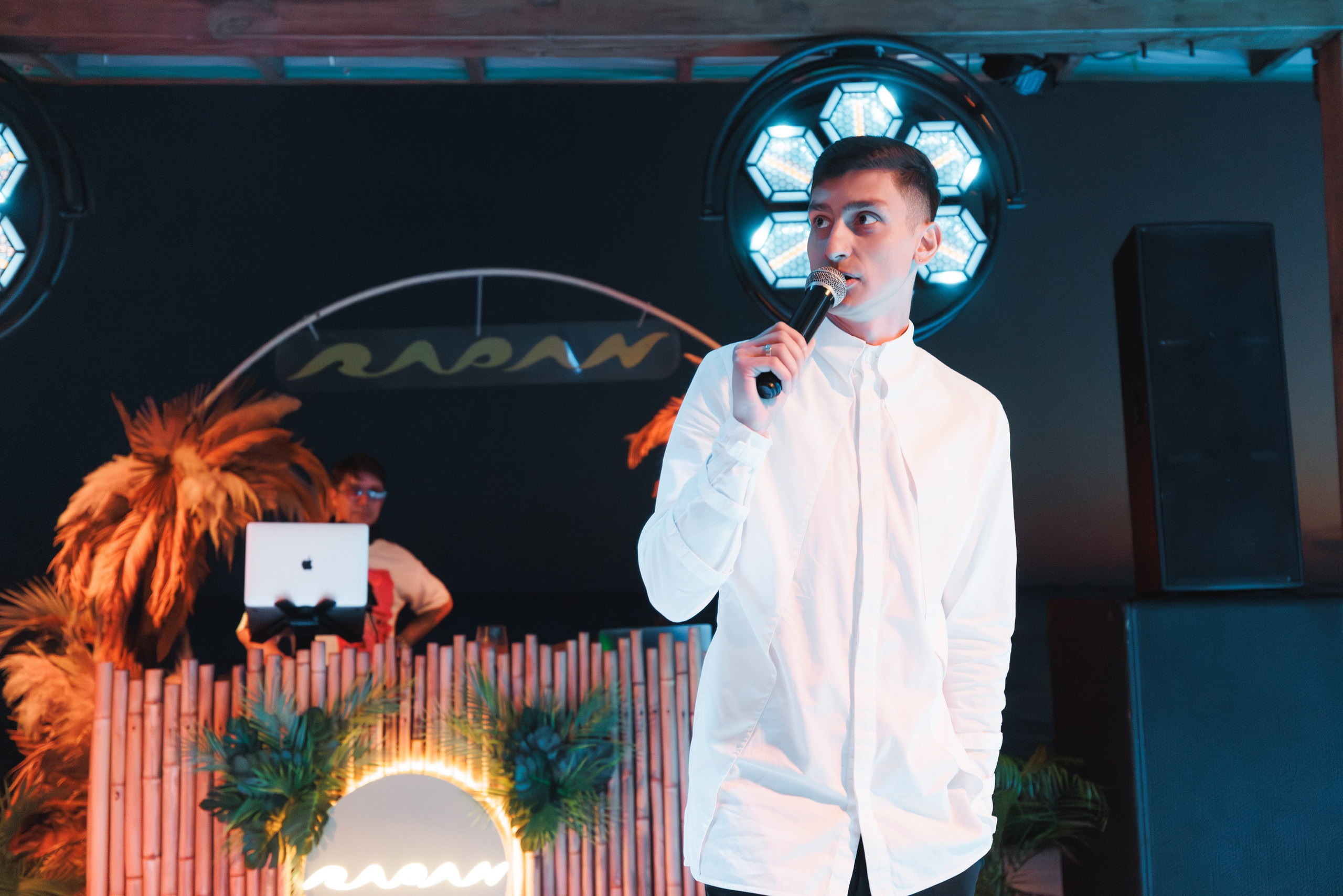 TROPICAL DISCO BIRTHDAY PARTY