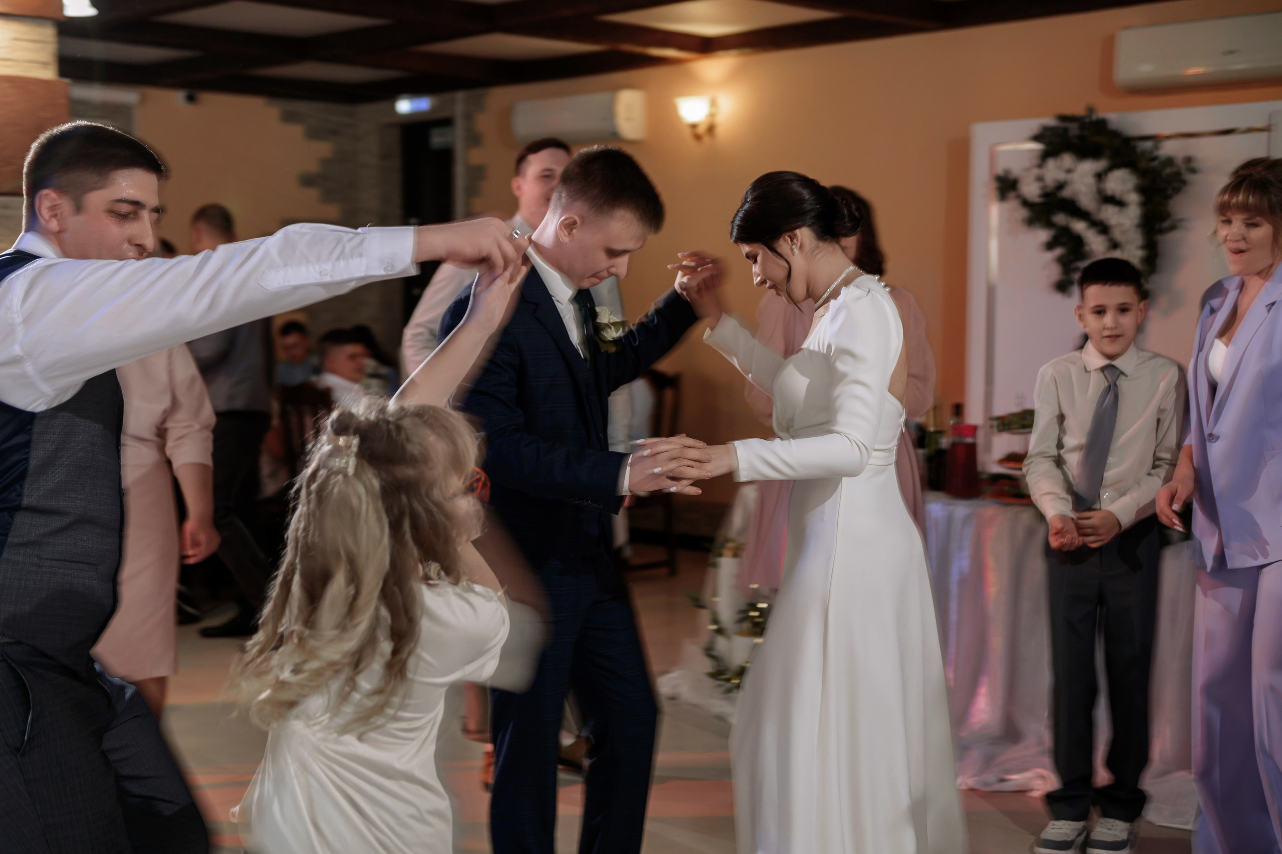 Эдуард и Виктория. Свадебный фотограф Белгород Валуйки Старый Оскол Воронеж