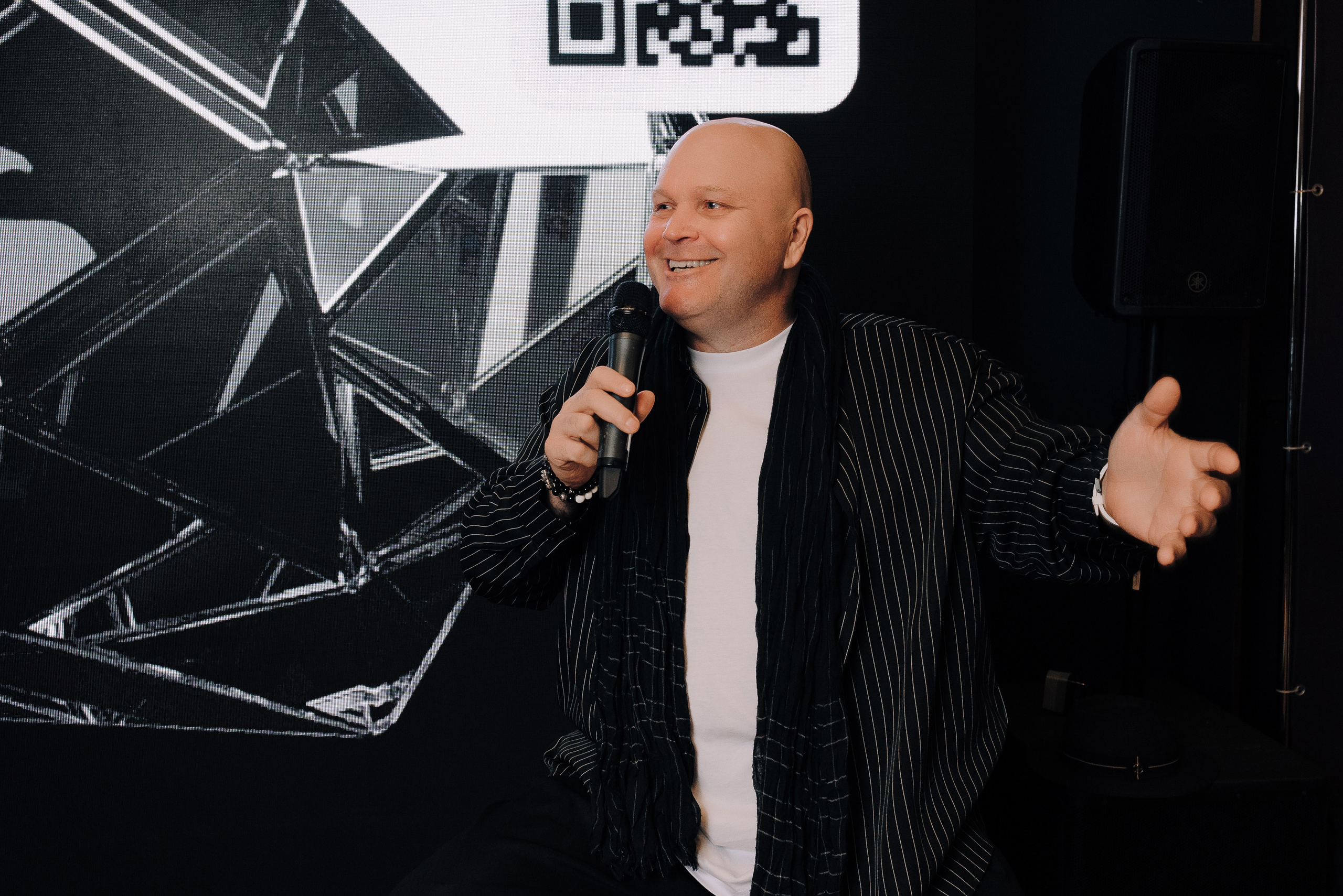 КОНФЕРЕНЦИЯ AMO CRM SIPUNI. Репортажный фотограф Зуев Роман г. Челябинск