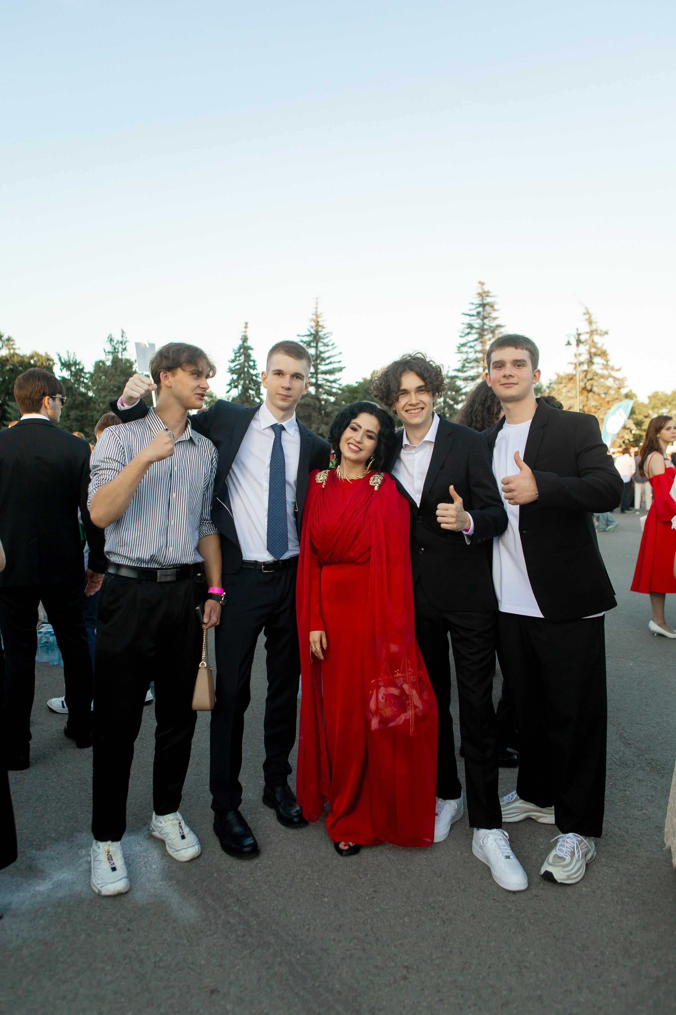 Выпускной Гимназия 12 2024 г. Свадебный и портретный Фотограф в Липецке Дмитрий Котюков