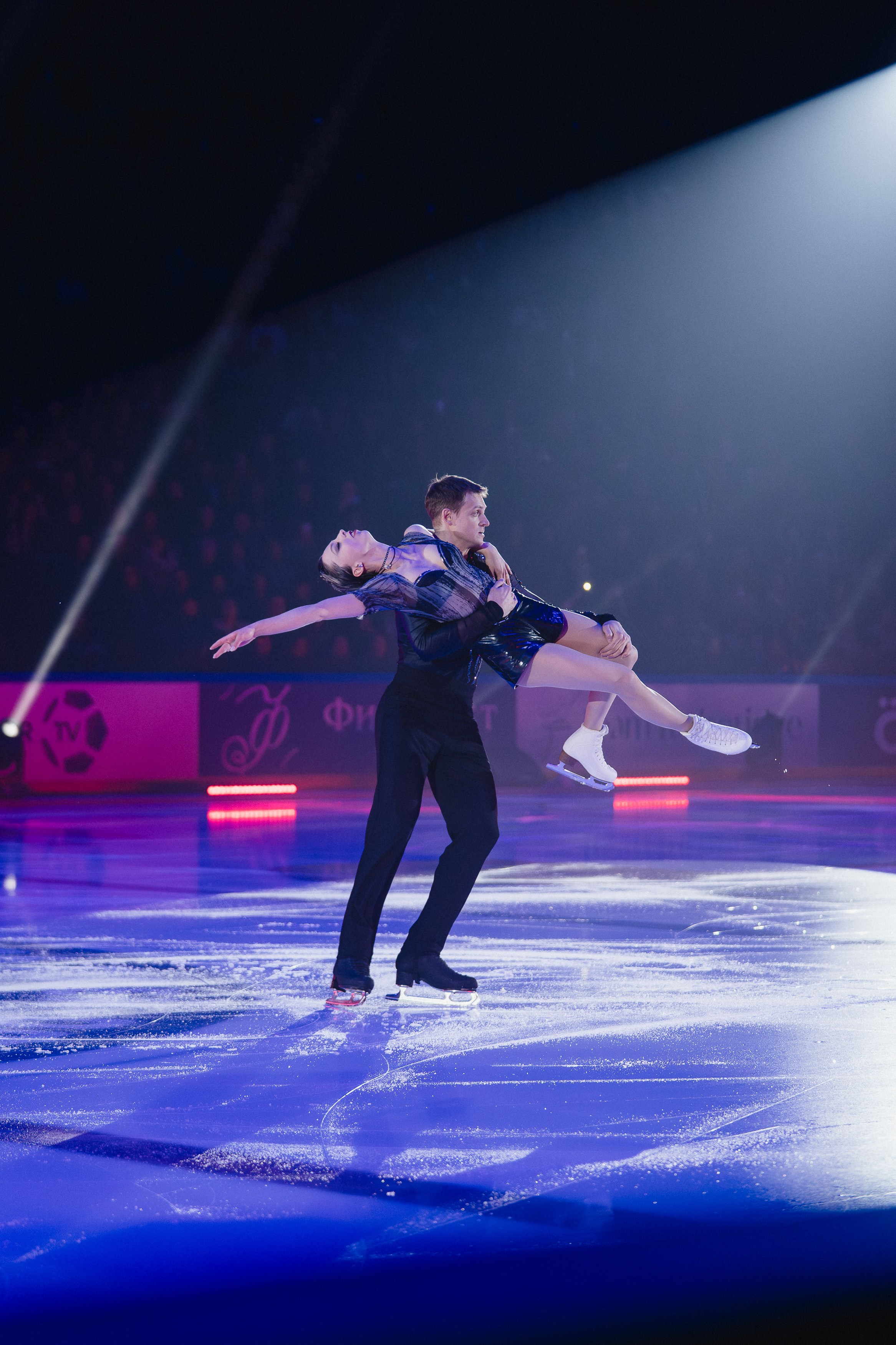 Шоу Этери Тутберидзе в Новосибирске. Воробьева Ксения — Спортивный и танцевальный фотограф Новосибирск