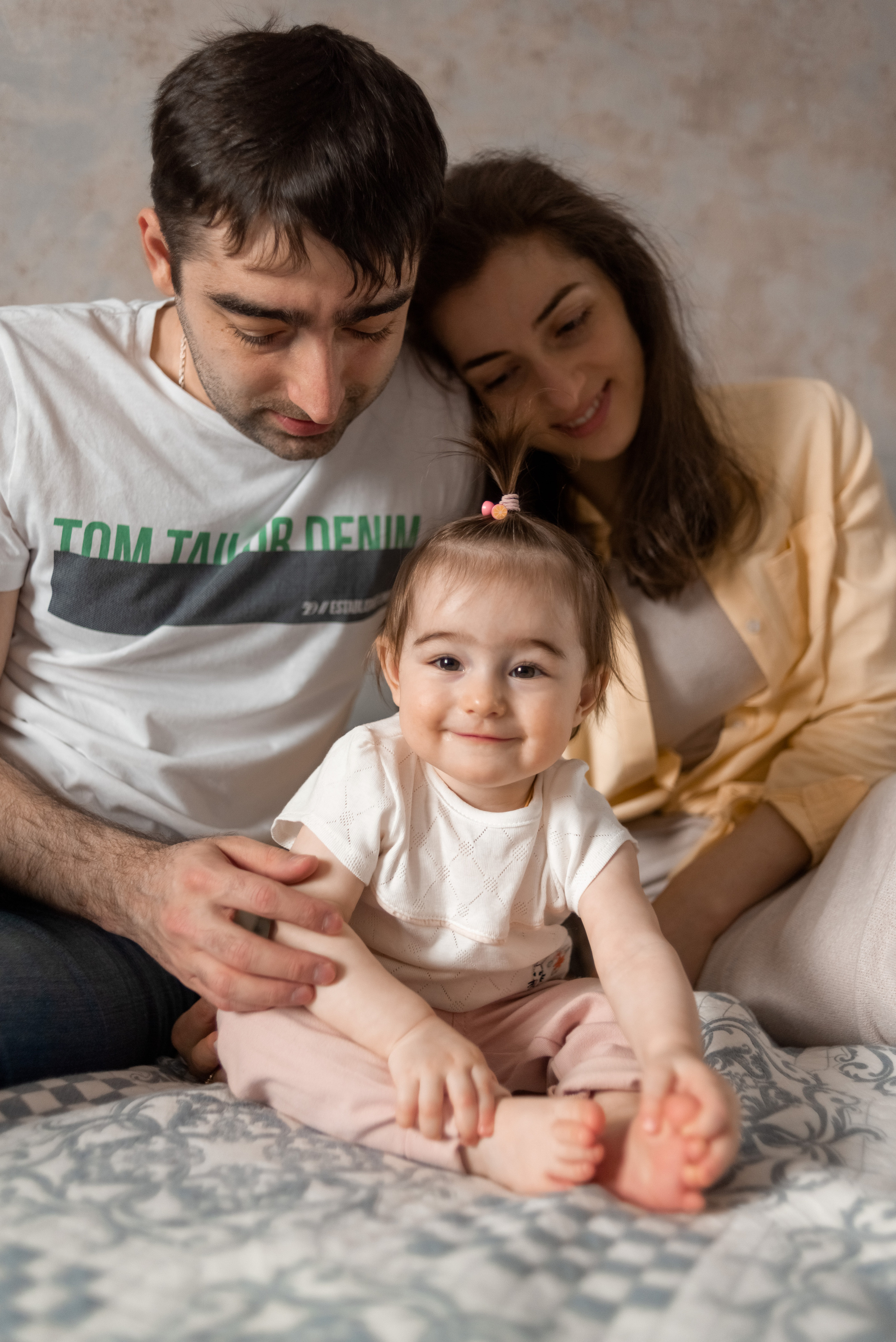 Семейная фотосессия дома. Фотограф Юлия Кондратьева