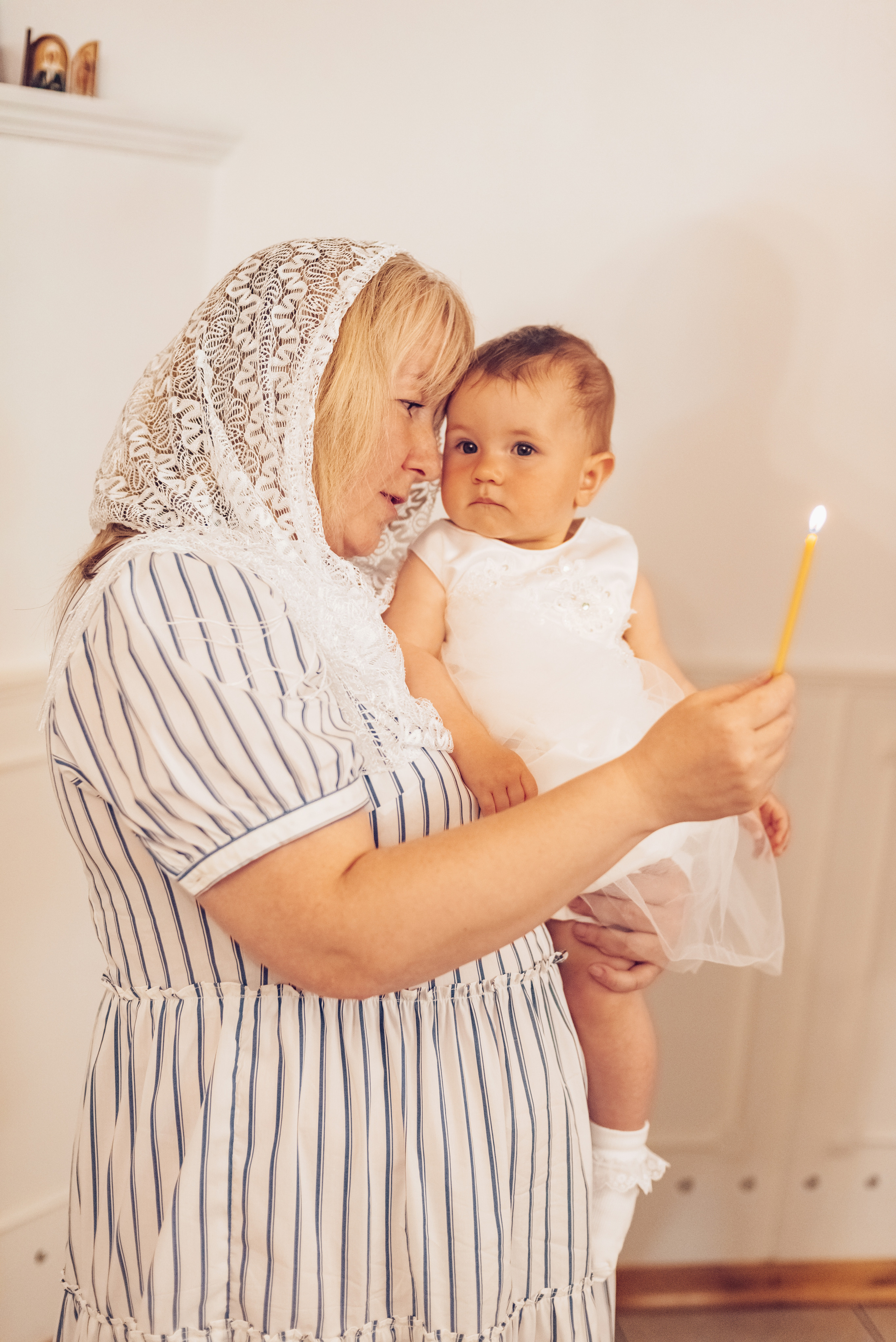 Фотосессия Крещения в Санкт-Петербурге. Фотограф Юлия Кондратьева