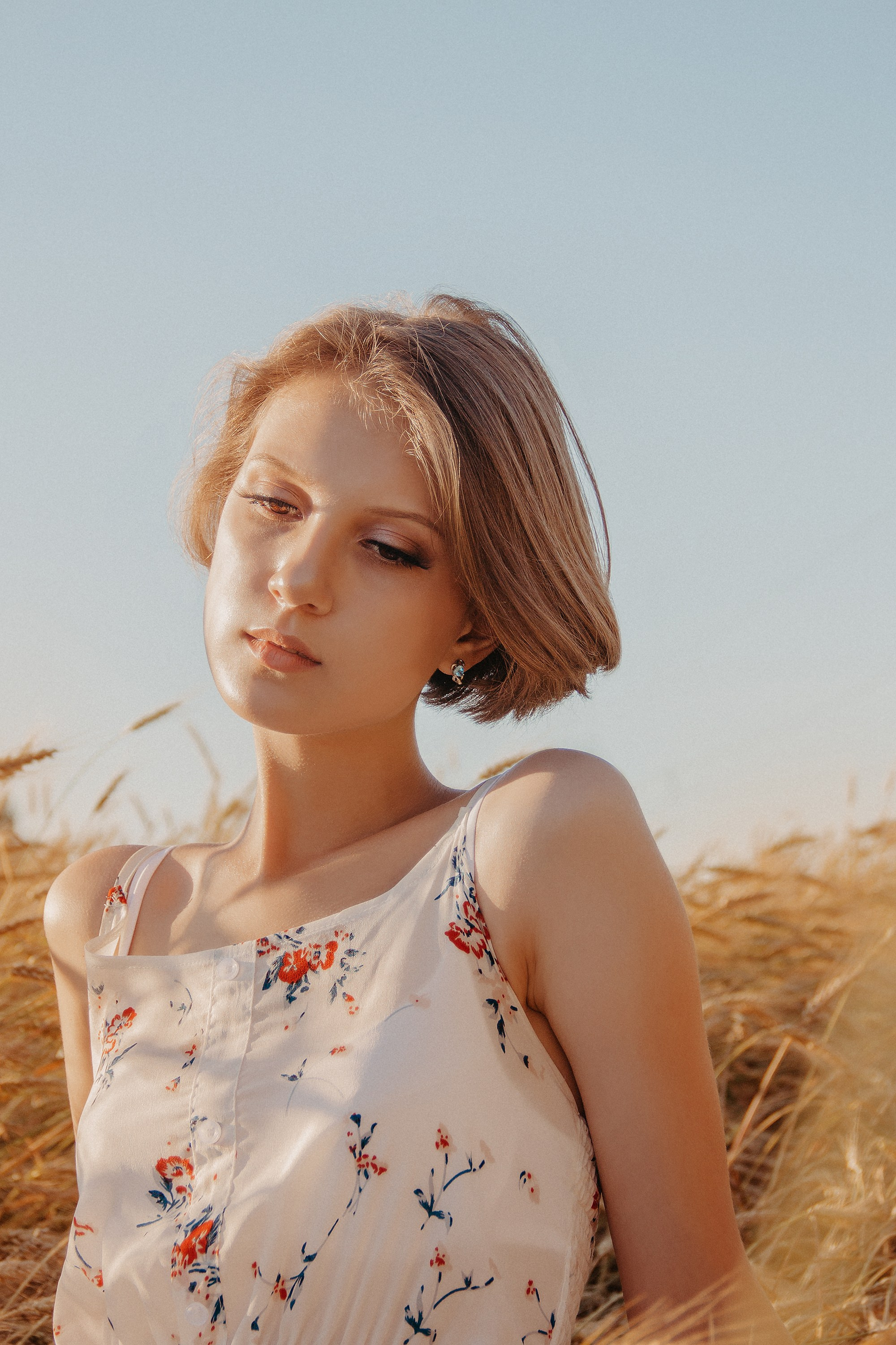 В золотых колосьях нежно ветер шепчет. Свадебный фотограф Илья Бринк