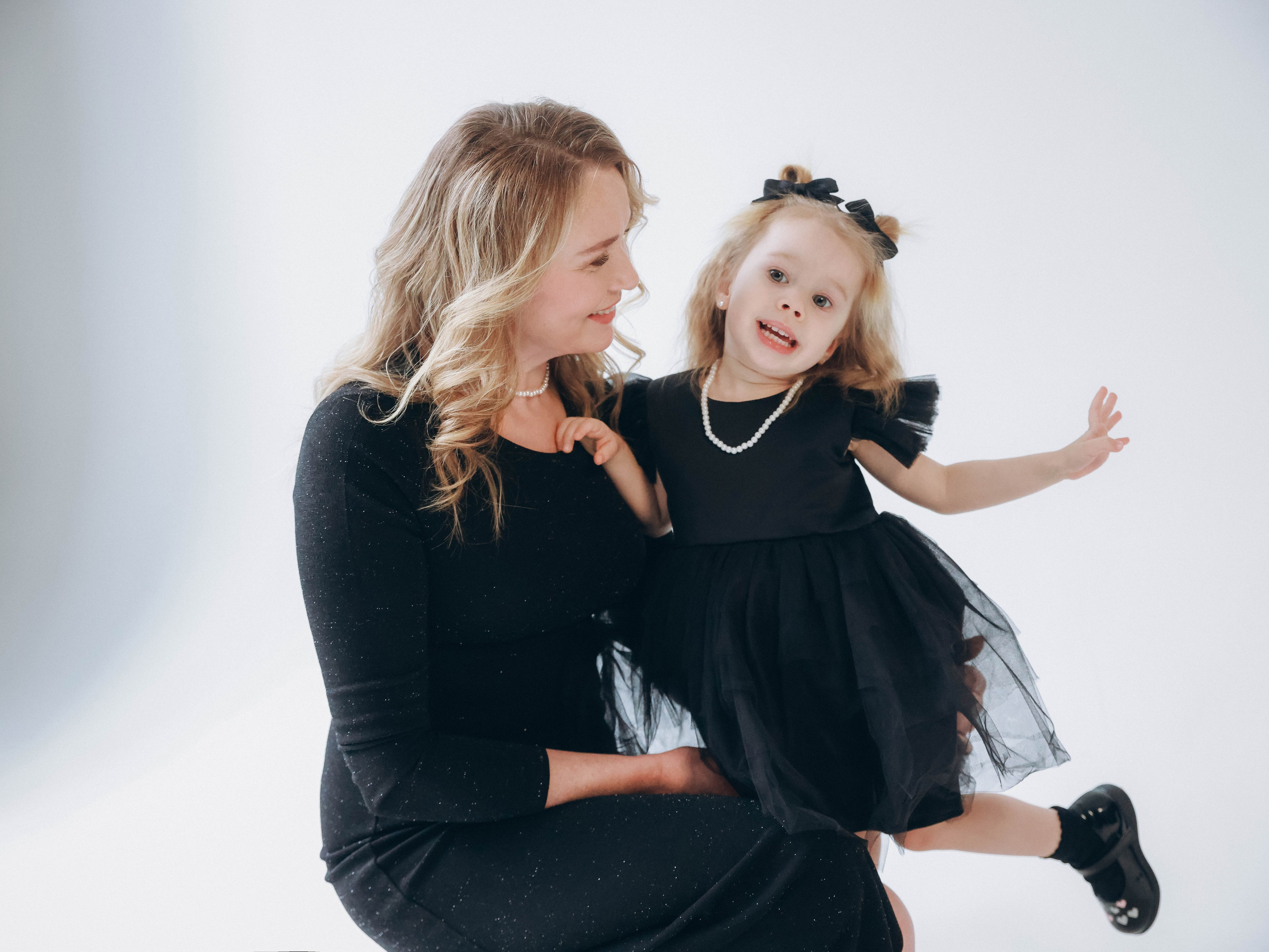 Семейная фотосессия in Black. Мультифотограф Динара Ахмедзянова