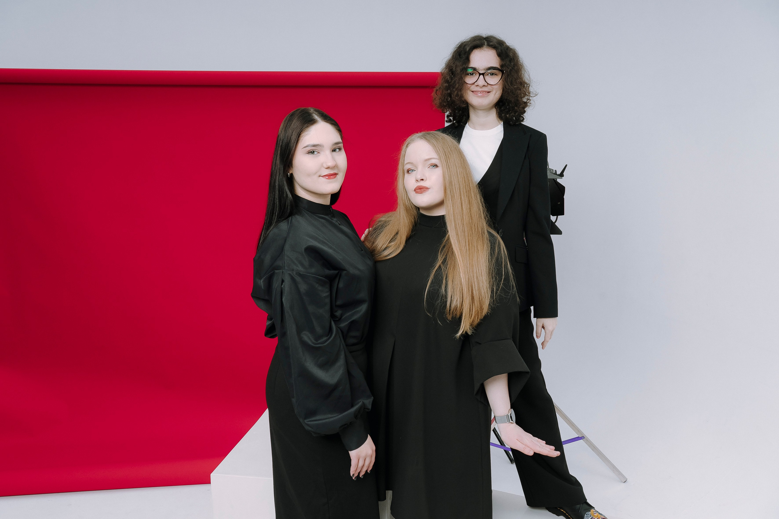 Альбом Красный- старшая школа. Выпускные альбомы Натальи Бутко: Новороссийск, Анапа, Геленджик