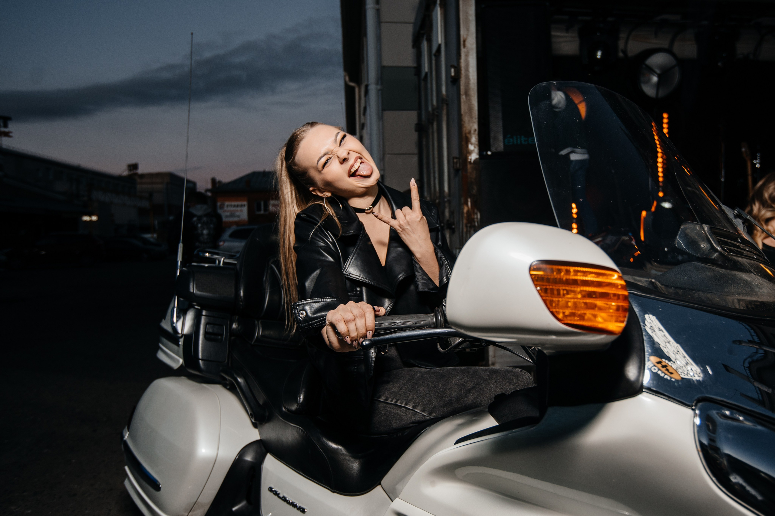 Анна & Евгений проект «Четыре свадьбы» на Пятнице. Свадебный фотограф Барнаул Алексей Павлов