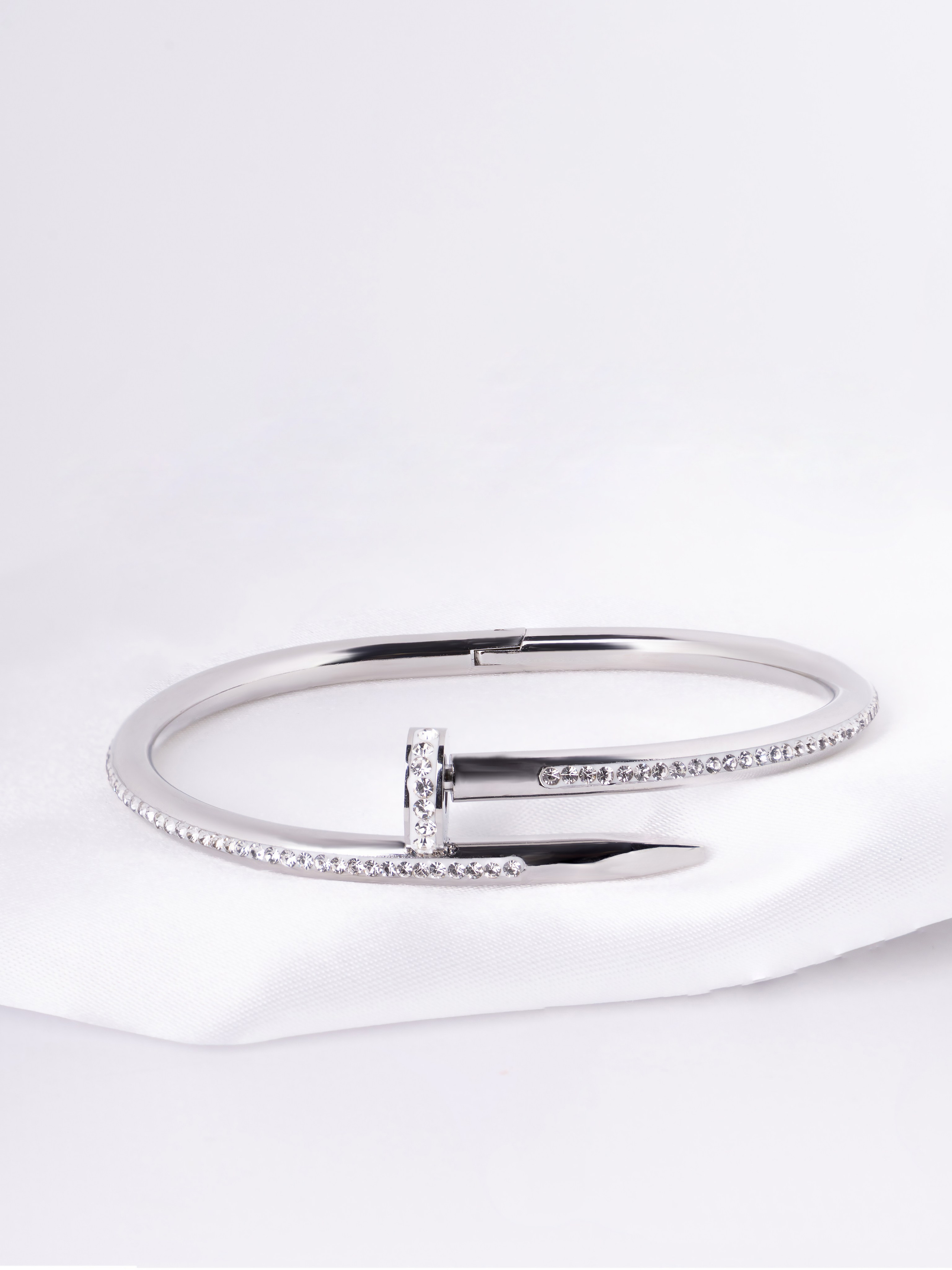 Ювелирка и бижутерия. Предметный фотограф в Санкт-Петербурге Елена Хлебосолова