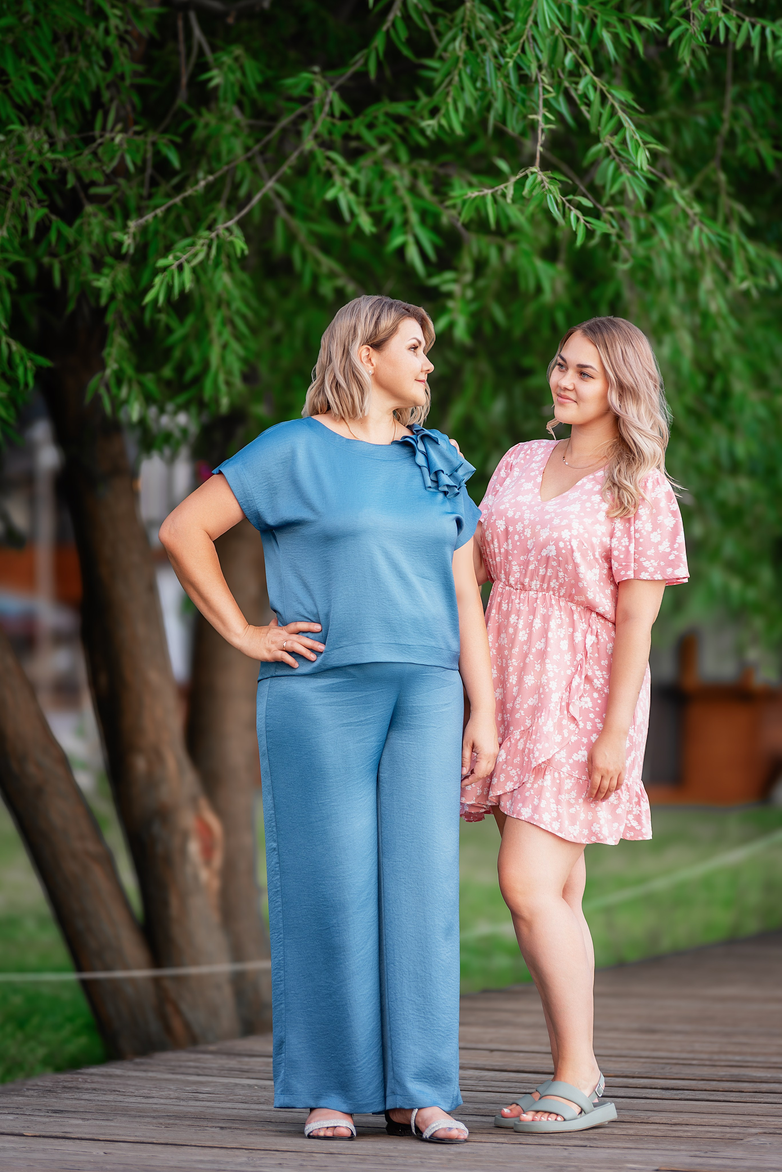 Семейная фотосессия дети мама папа и ребенок