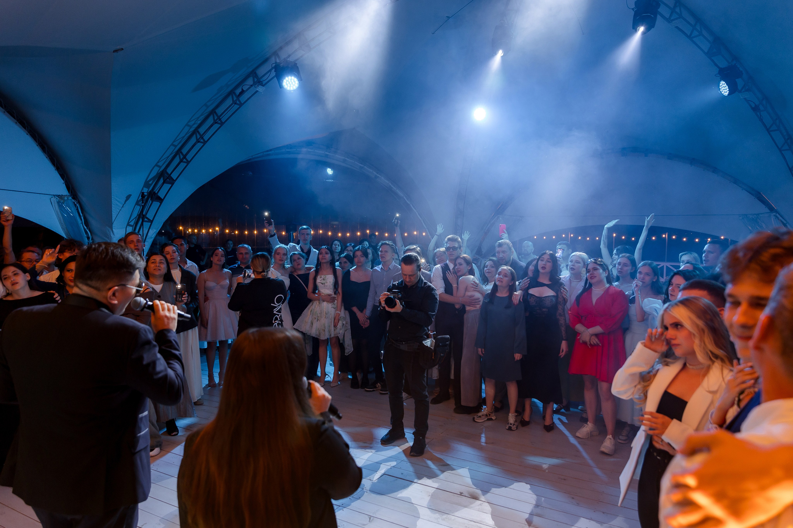 ВЫПУСКНОЙ White Place — Гимназия 52. Свадебный и семейный фотограф Динар Гильмутдинов