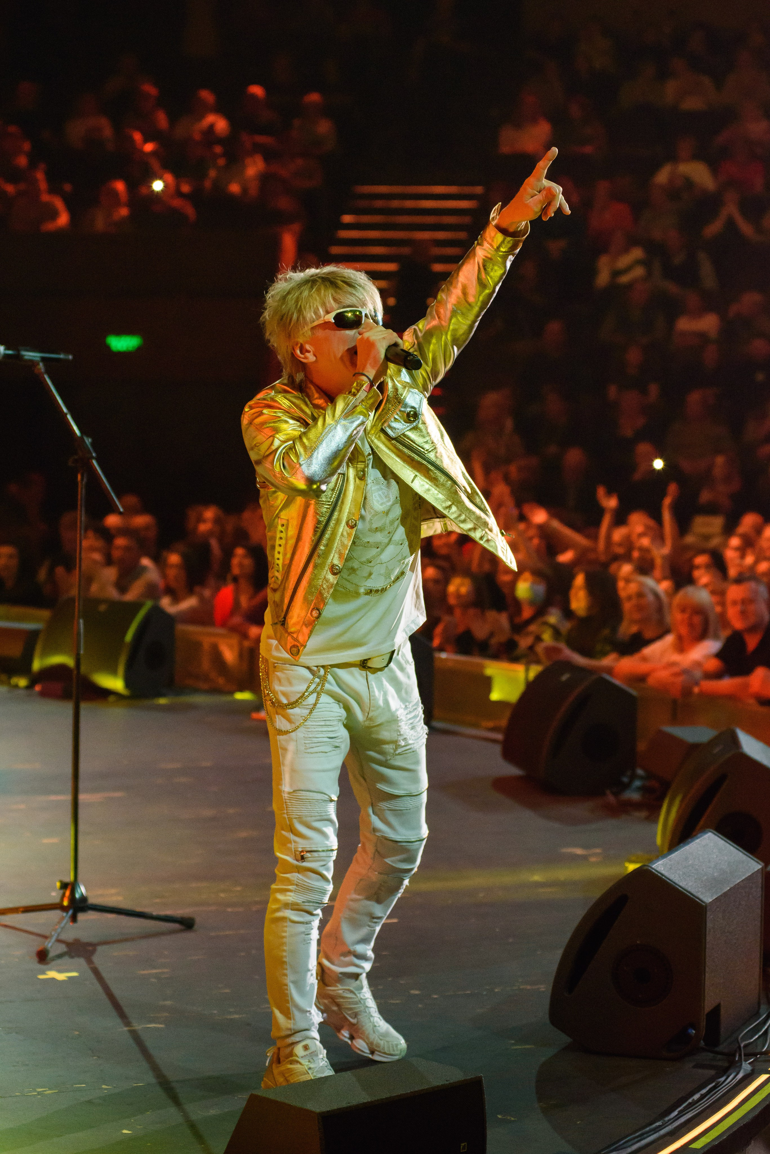 Дискотека СССР. «Сладкий сон» и Сергей Васюта — «Имена на все времена». Бренд-фотограф для экспертов и блогеров в Москве Влада Горбовская