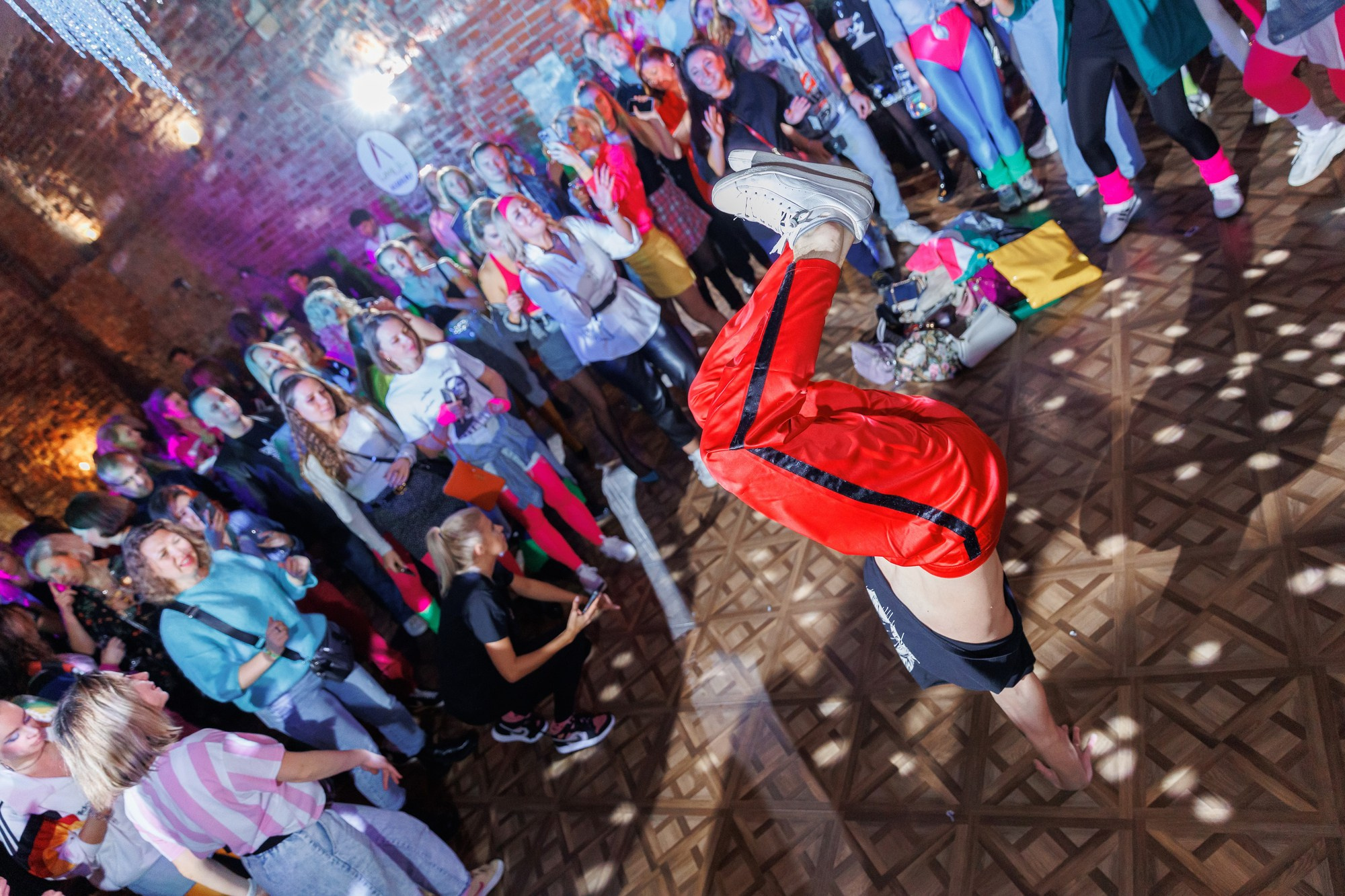 Вечеринка в стиле 90-х. Свадебный фотограф в Нижнем Новгороде и Москве Сергей Воробьев