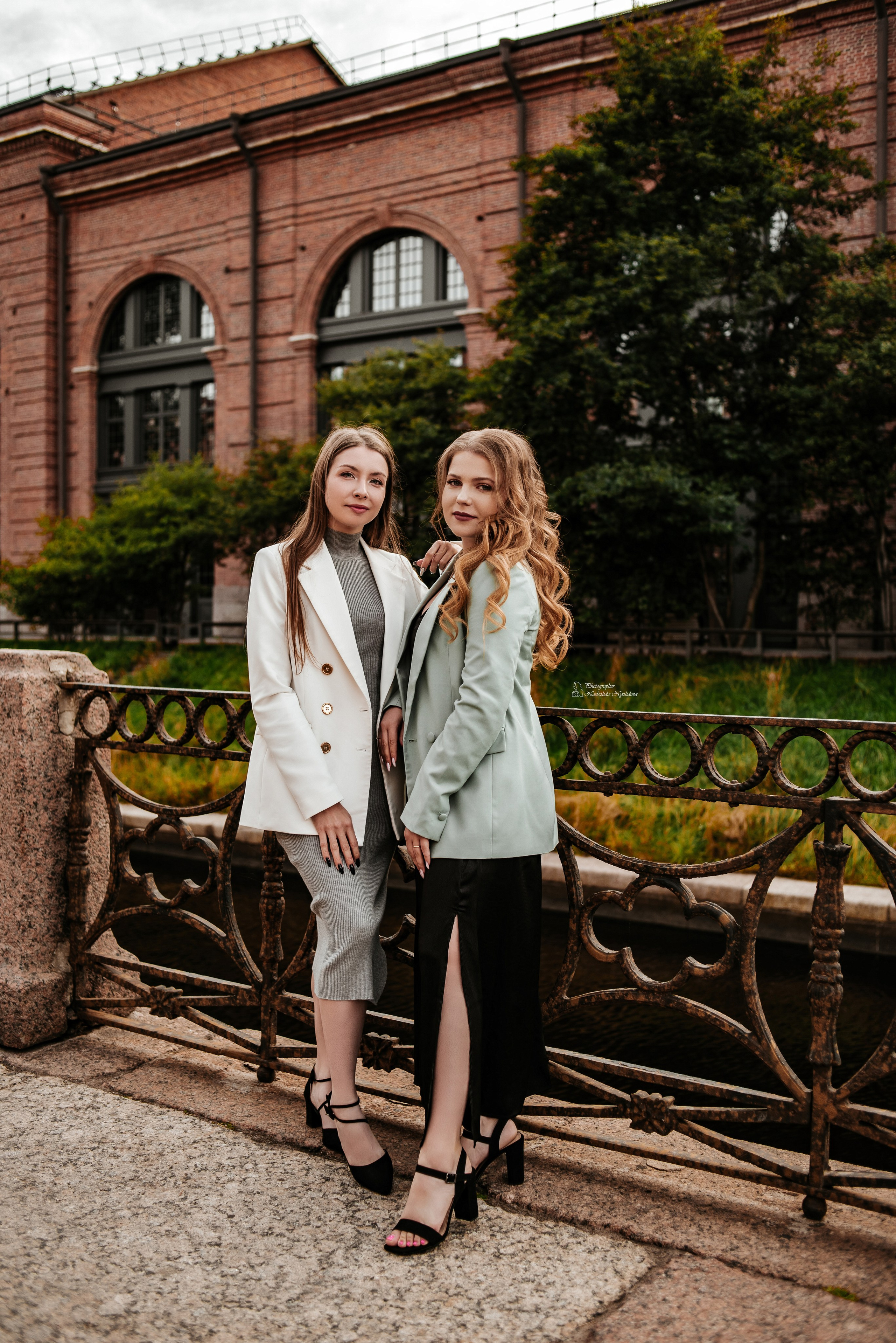 Алёна и Ольга. Свадебный фотограф в Санкт-Петербурге Надежда Нуждова