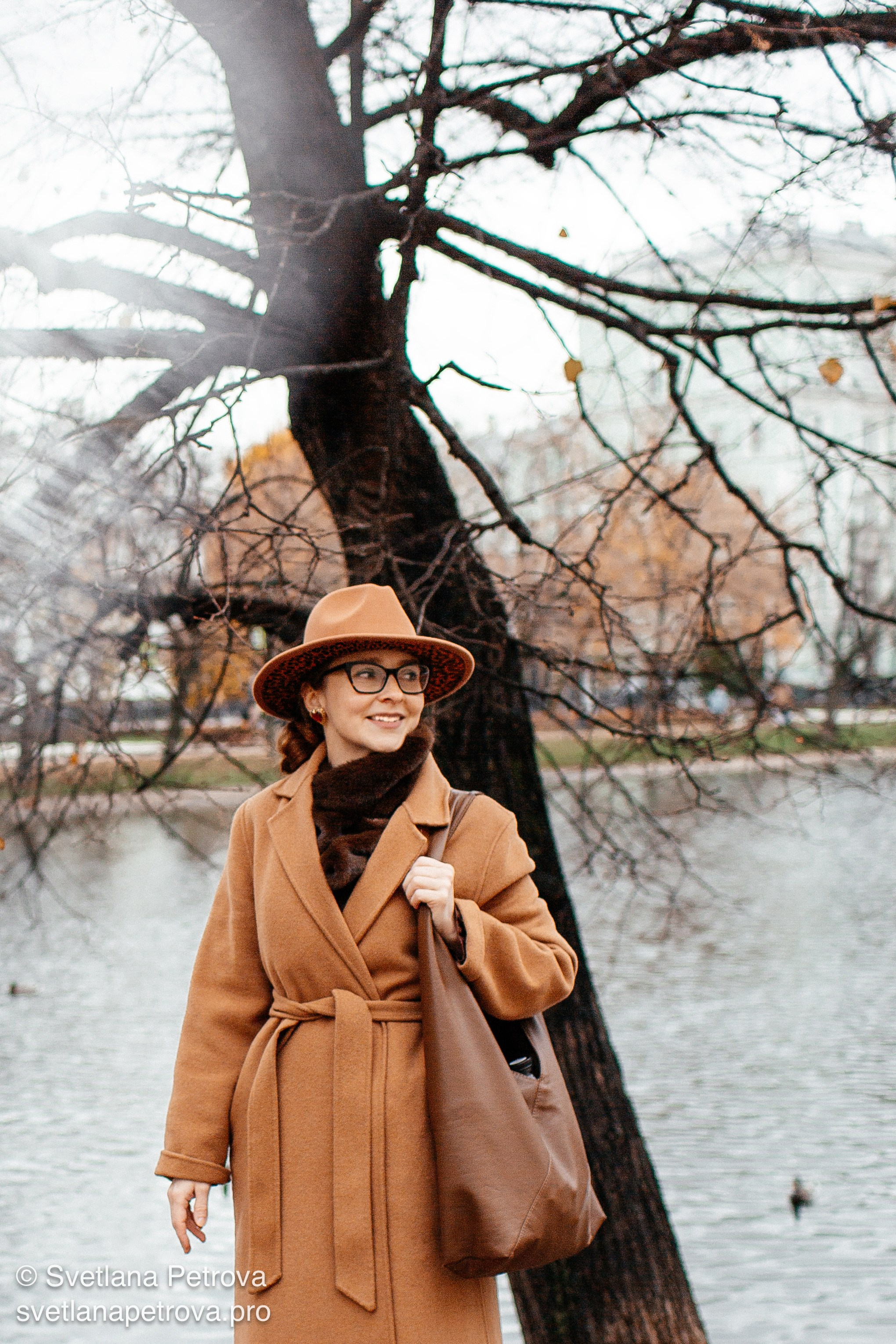 Индивидуальная съёмка. Чистые пруды. Осень 2025. Фотограф Светлана Петрова