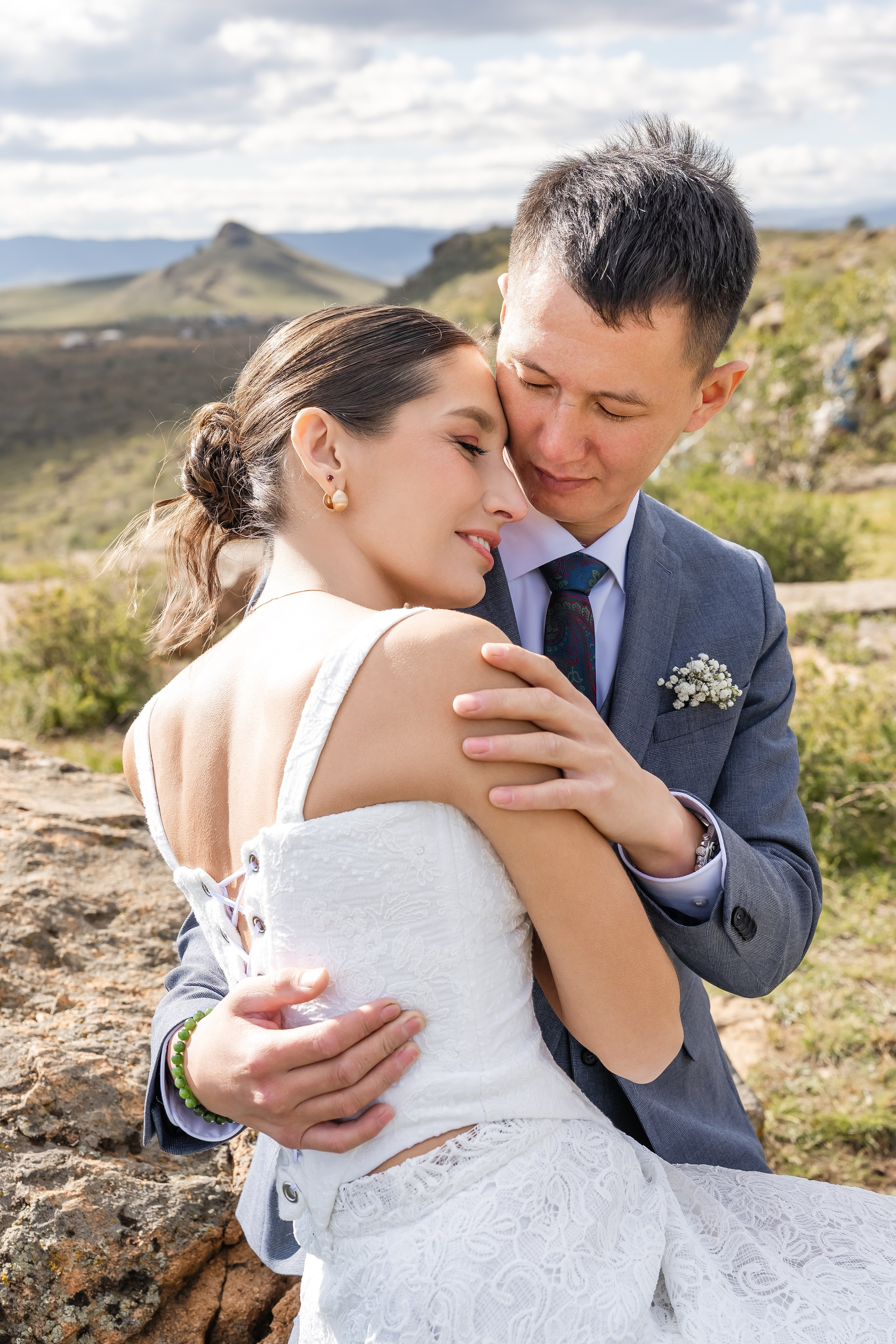 Сентябрь. Фотограф и видеограф в Улан-Удэ: Аюна Габагуева и Артём Шаханов