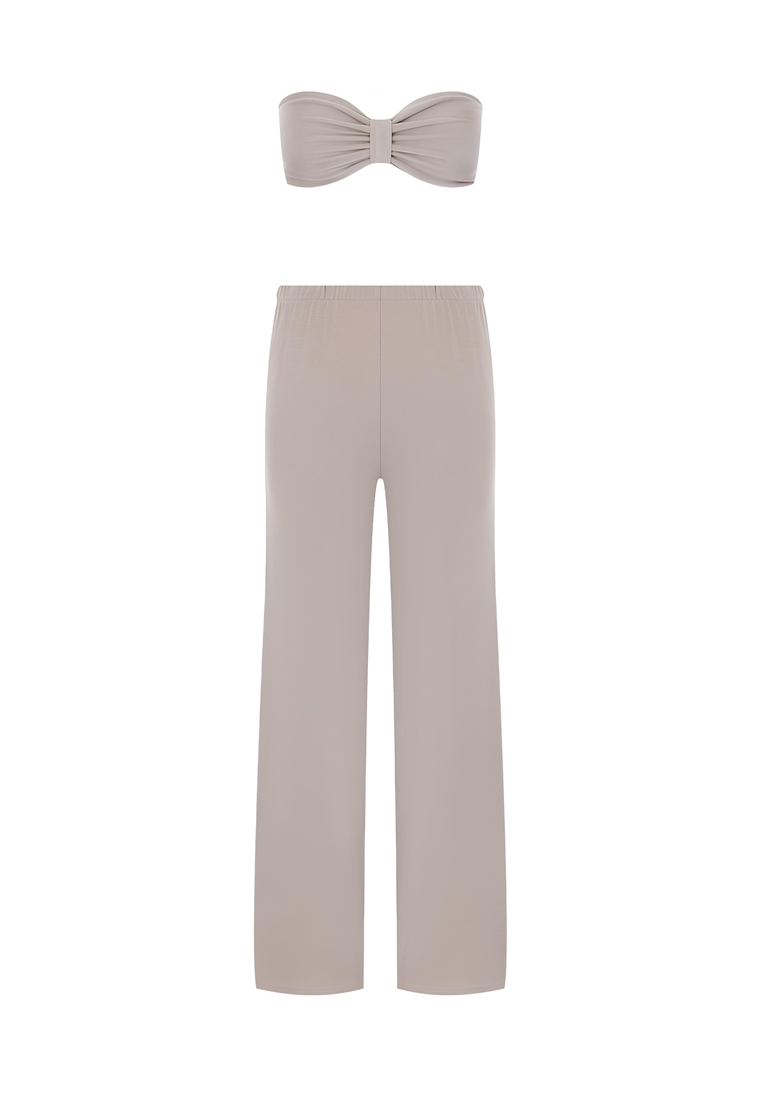 Mimi Pajamas. Photographer. Producer. Retoucher