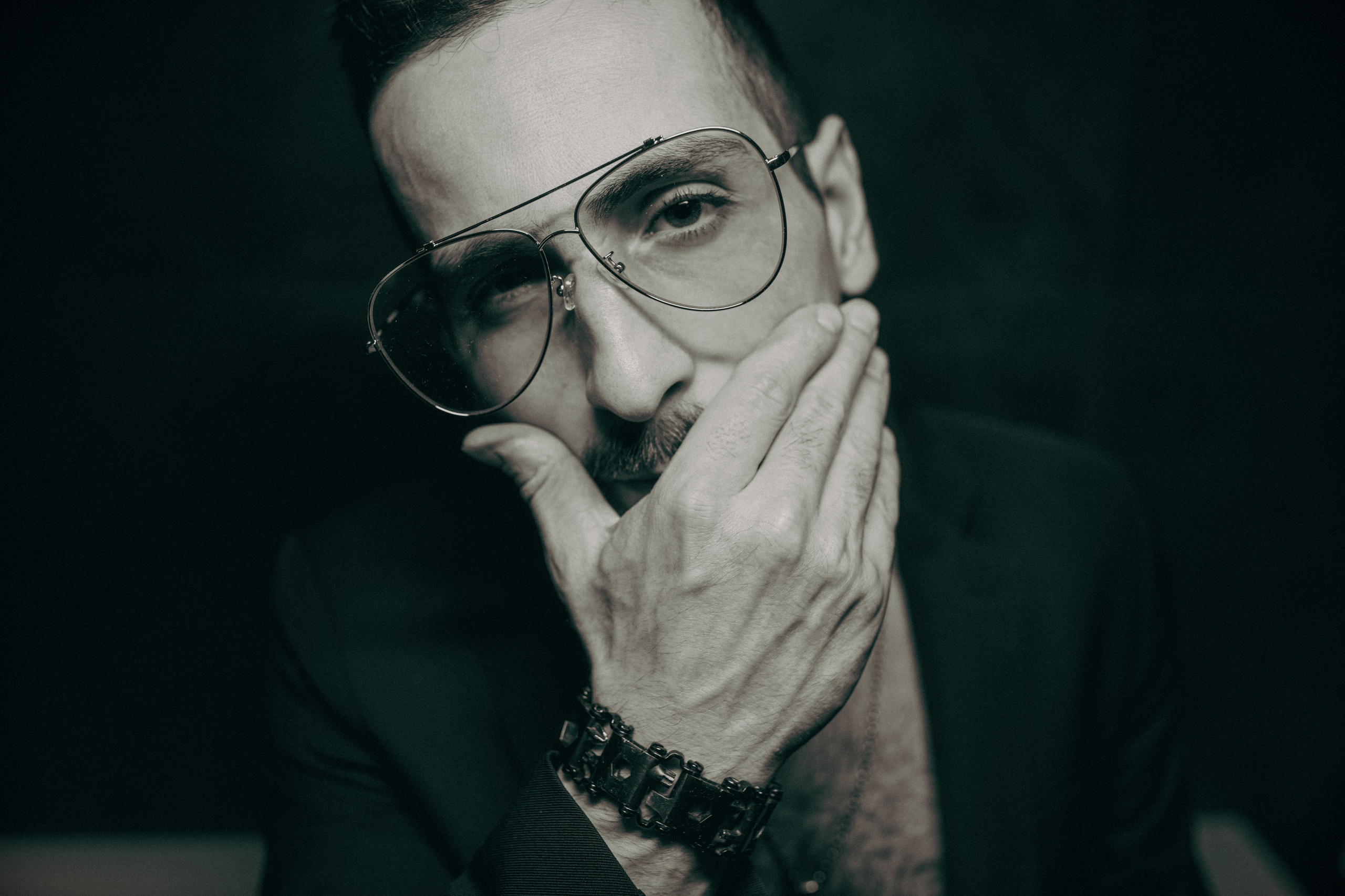 Мужской портрет. Аксана Лисовская фотограф в Москве. Фотографии с характером