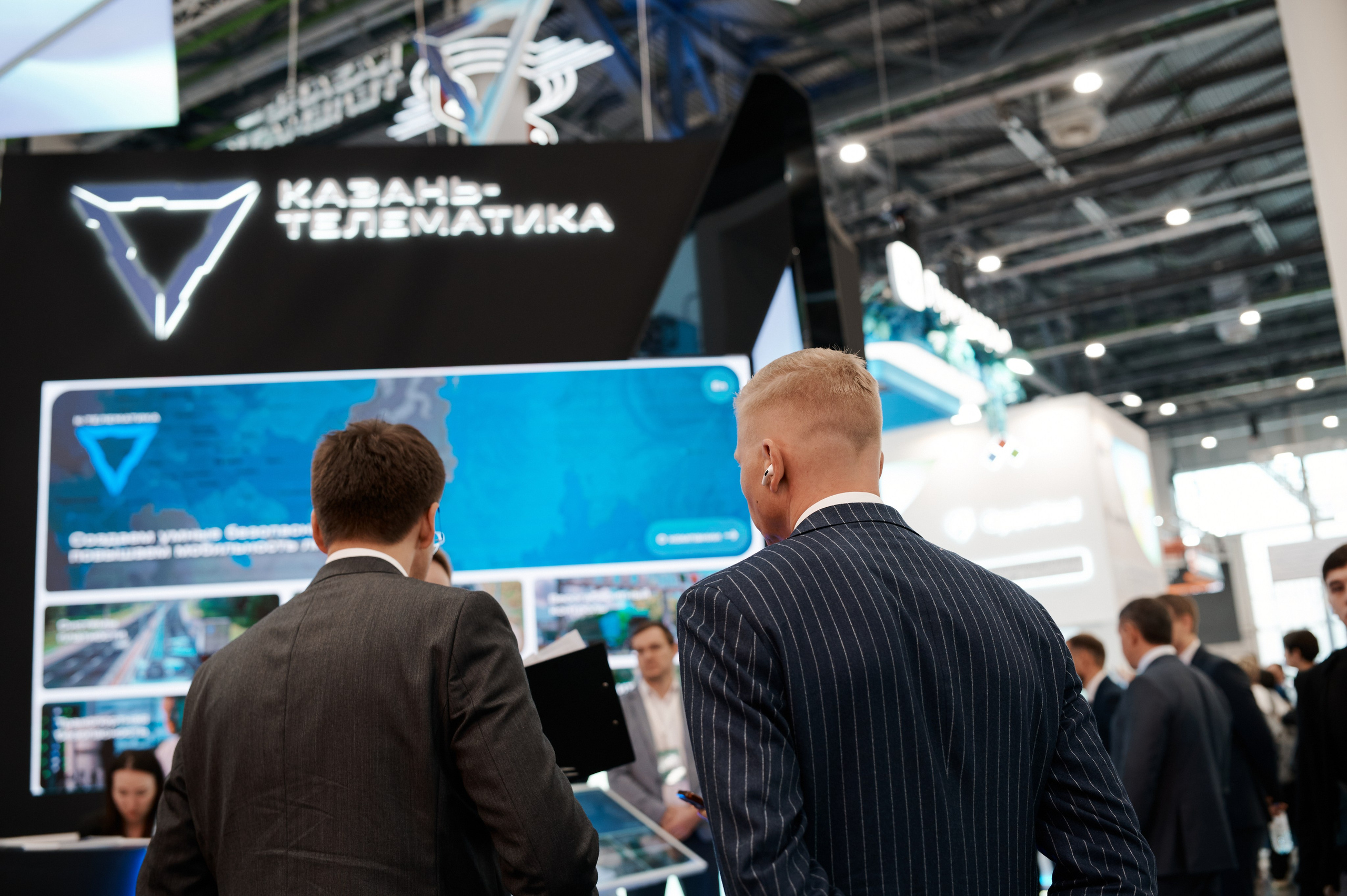 Kazan Digital Week 2025. Коммерческий фотограф в Казани Ксения Добролюбова