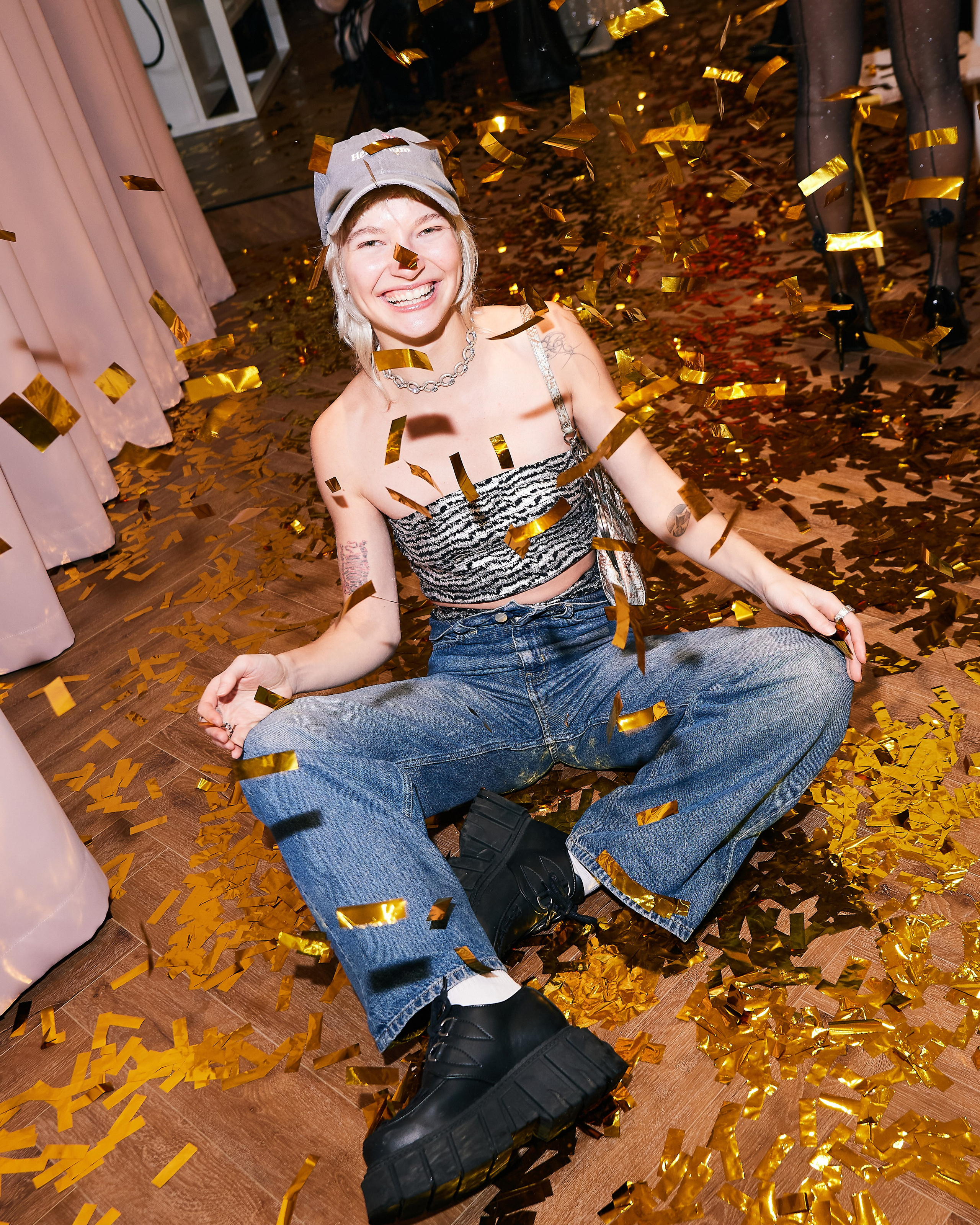 No Drama открытие