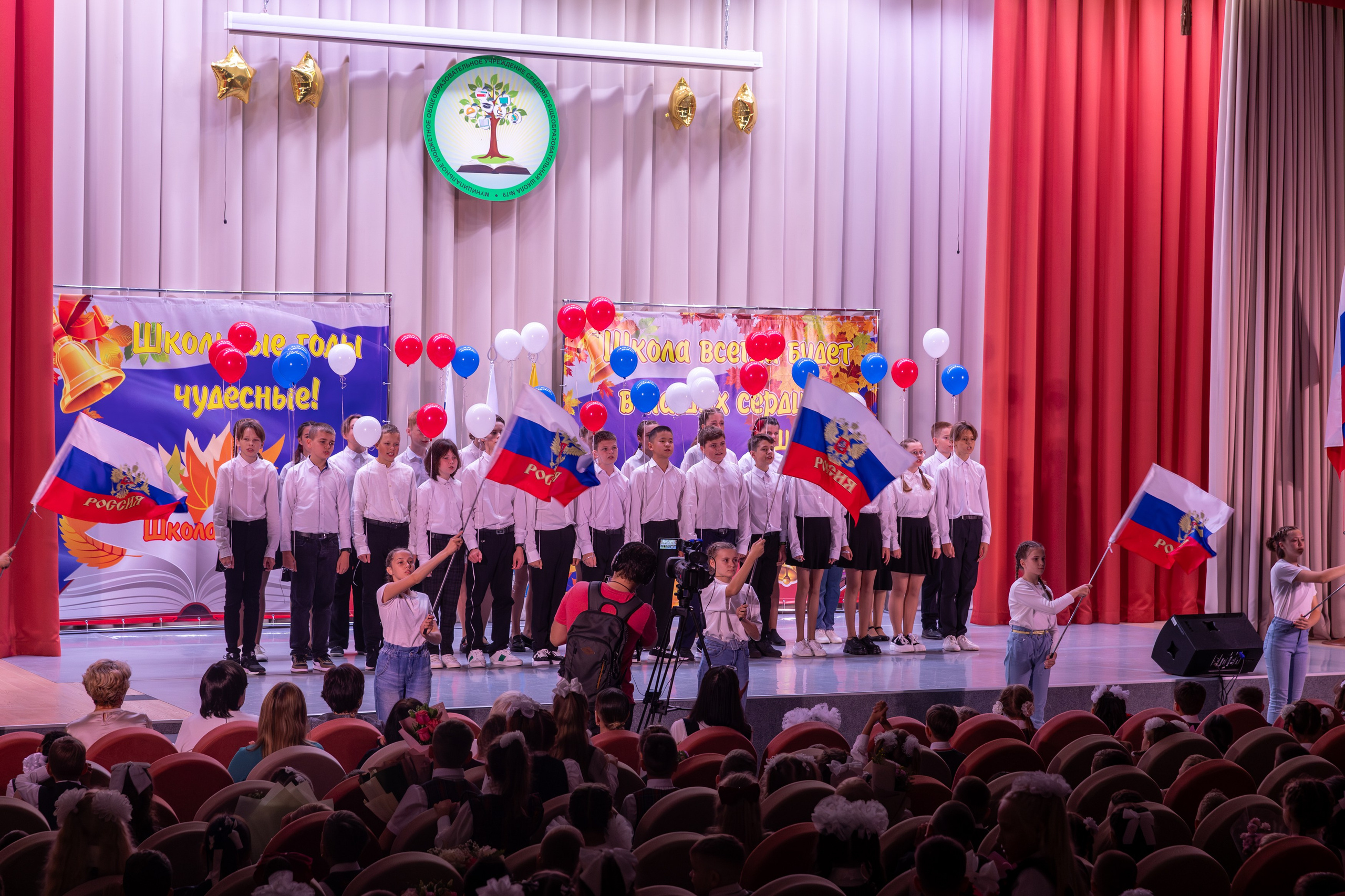 Фото и видео на выпускной в школе и детском саду. Свадебный, семейный видеограф и фотограф в Екатеринбурге Николай Рыков