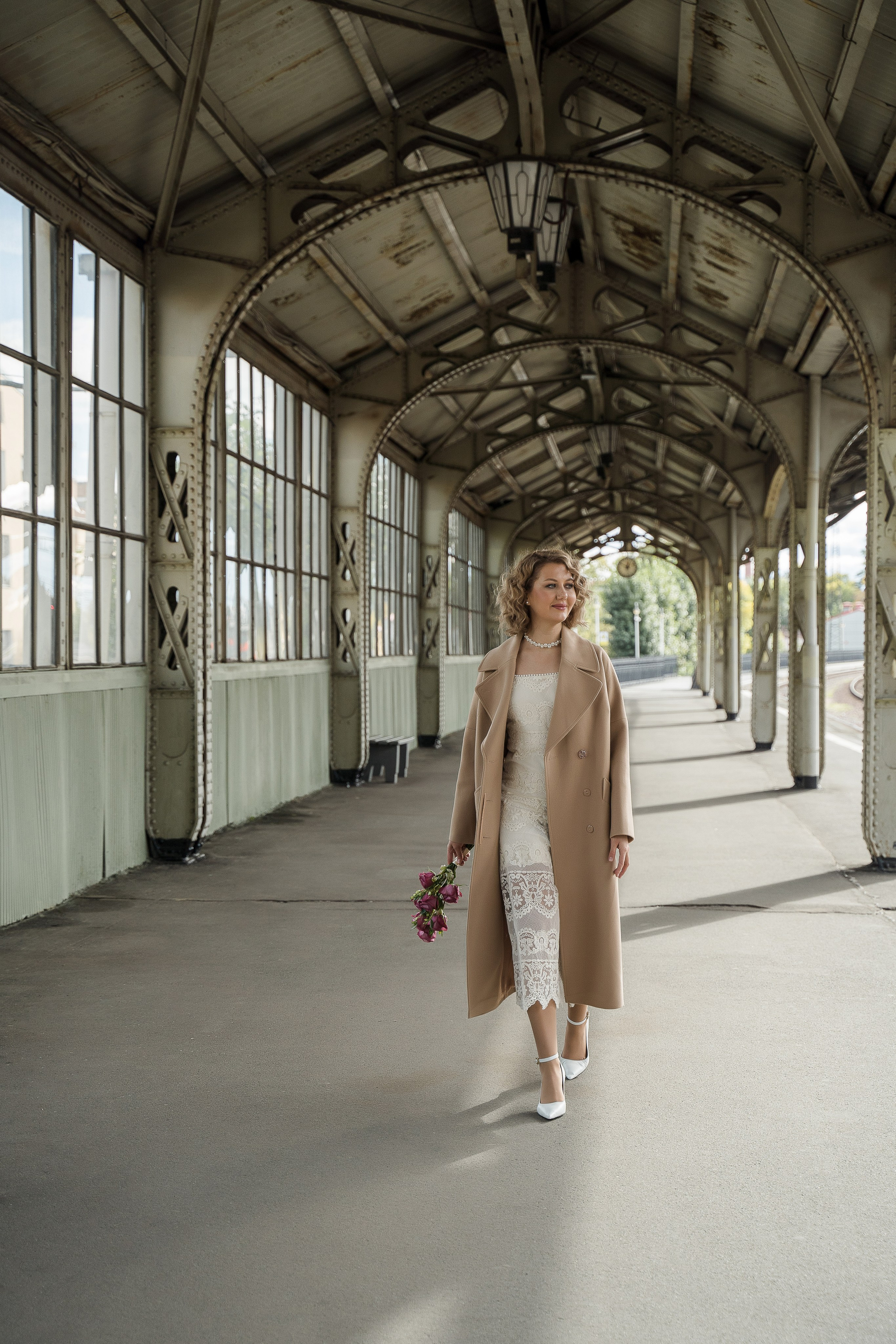 Свадебная фотосессия на Витебском вокзале. Свадебный и семейный фотограф в Пушкине и Санкт-Петербурге Мария Филиппова