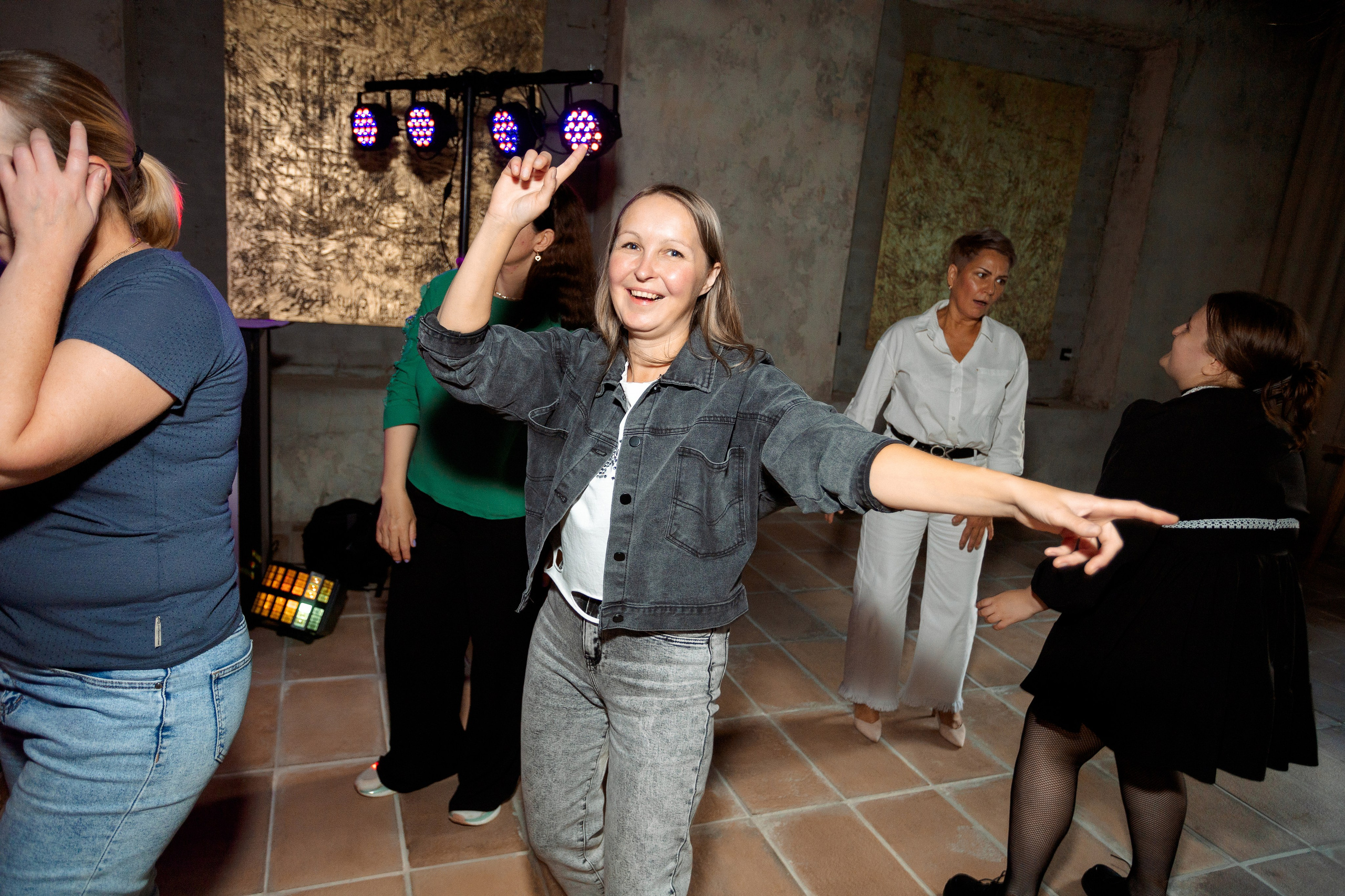 ПРИМЕР: Корпоратив Мамин Хлеб. Все фото. Профессиональный фотограф в Ижевске Леша Петров