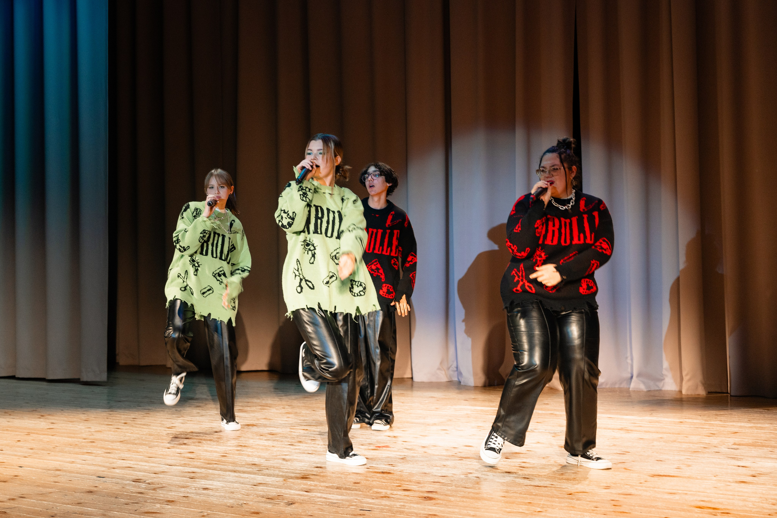 Концерт ДК Буривестник. Фотограф Никита Комаров