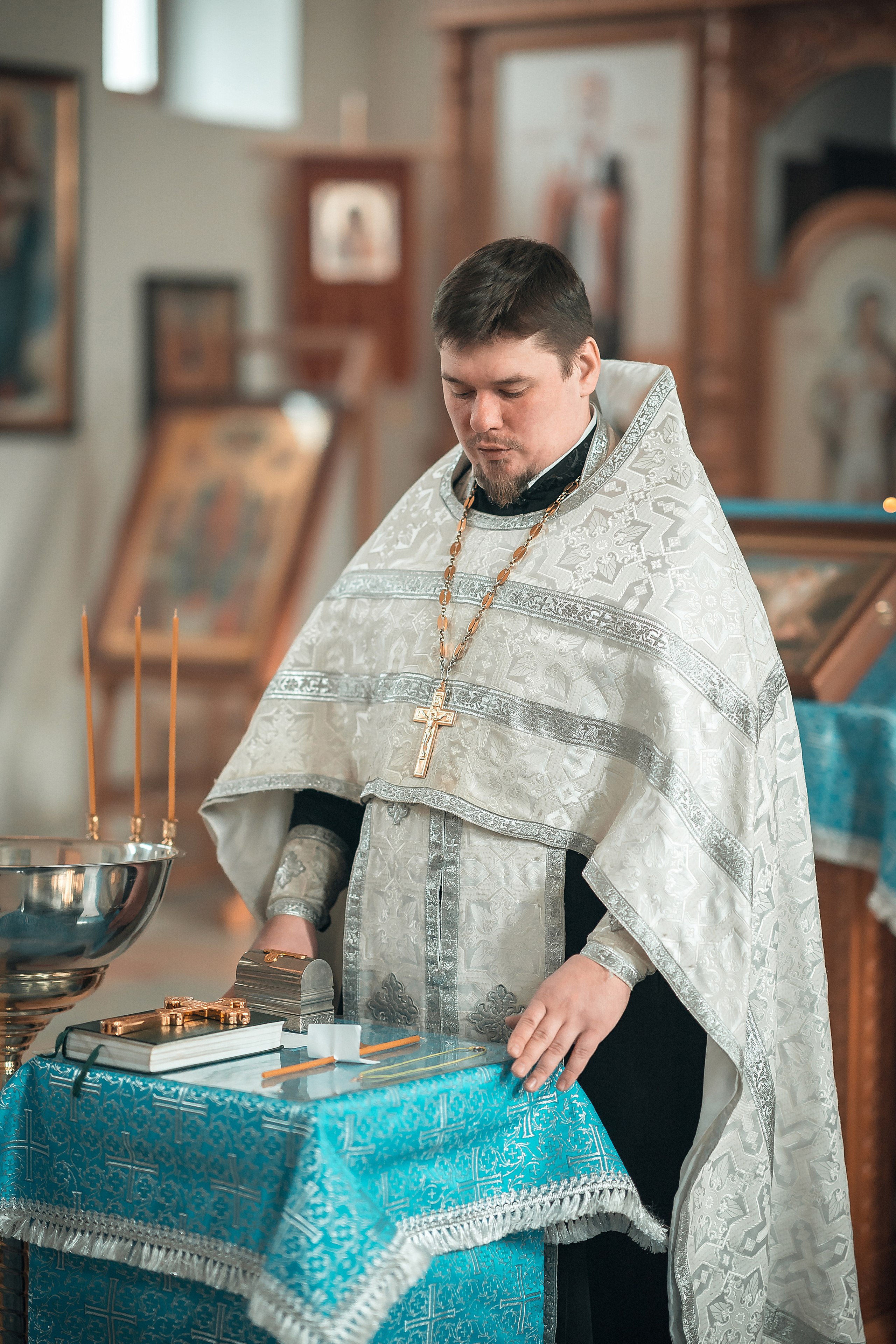 Крещение Артема Храм иконы Божией Матери «Всех Скорбящих Радость». Фотограф на Крещение и Венчание в Красноярске Рамазанова Юлия