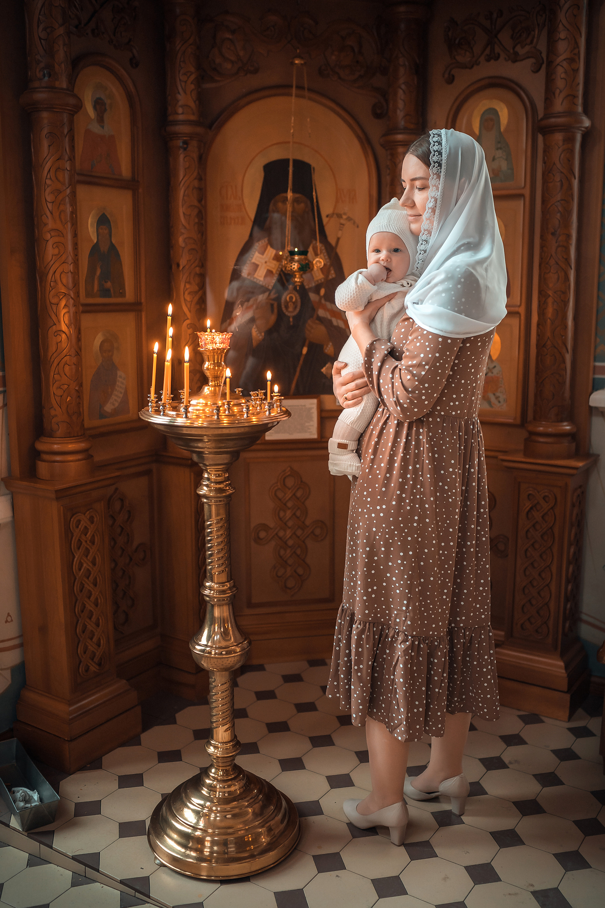 Крещение ребенка в Красноярске. Фотограф на Крещение и Венчание в Красноярске Рамазанова Юлия