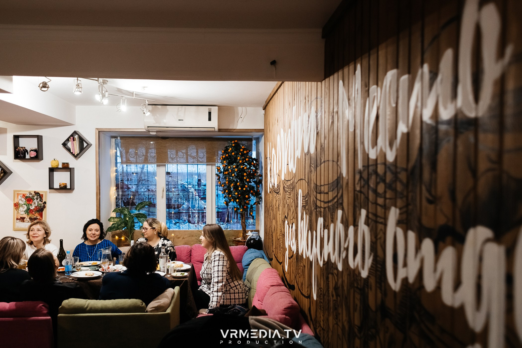 8 марта в кафе «кАмпот»