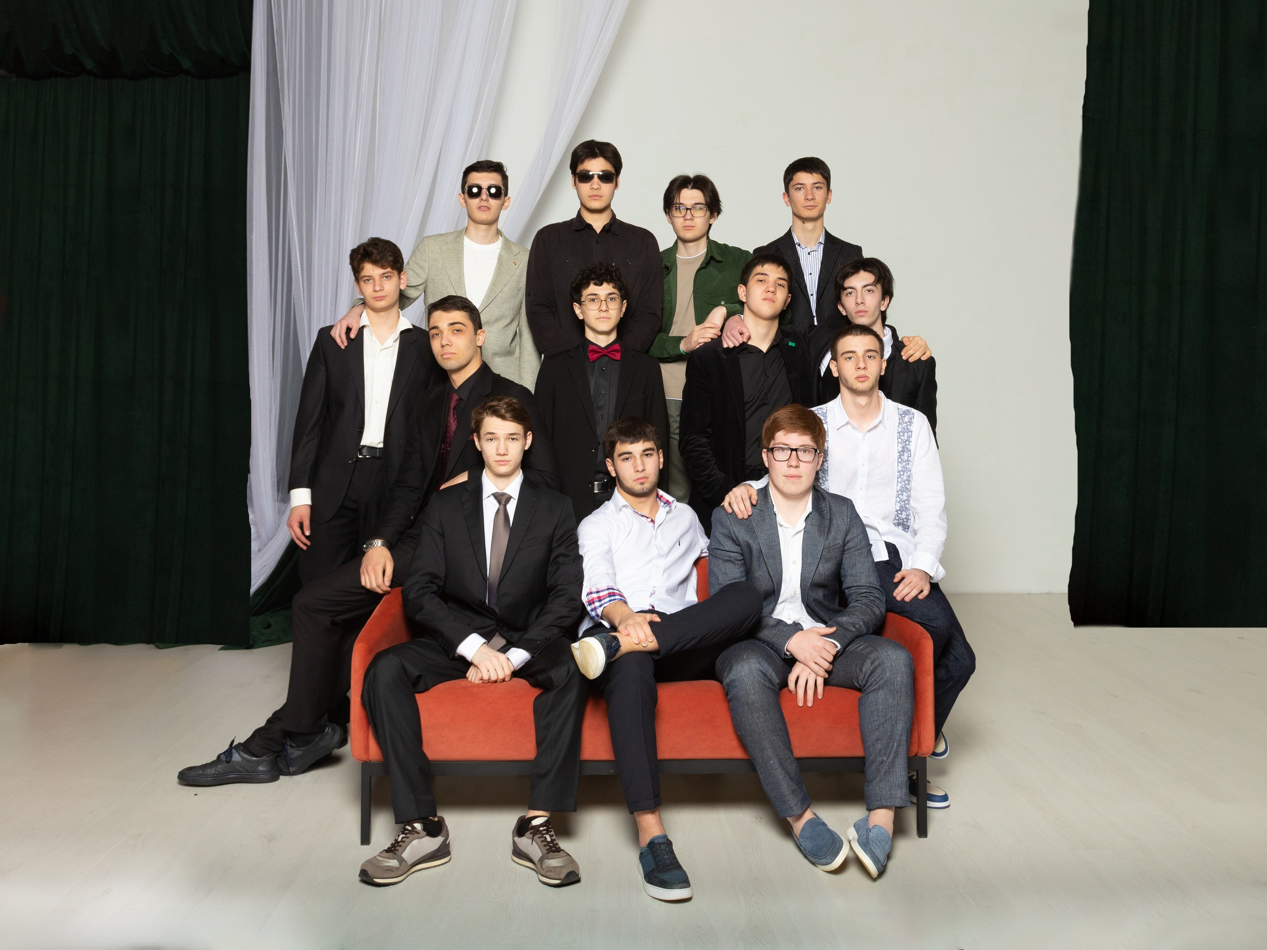 9  и 11 классы. Школьный фотограф в г. Нальчик Галимат Абитова