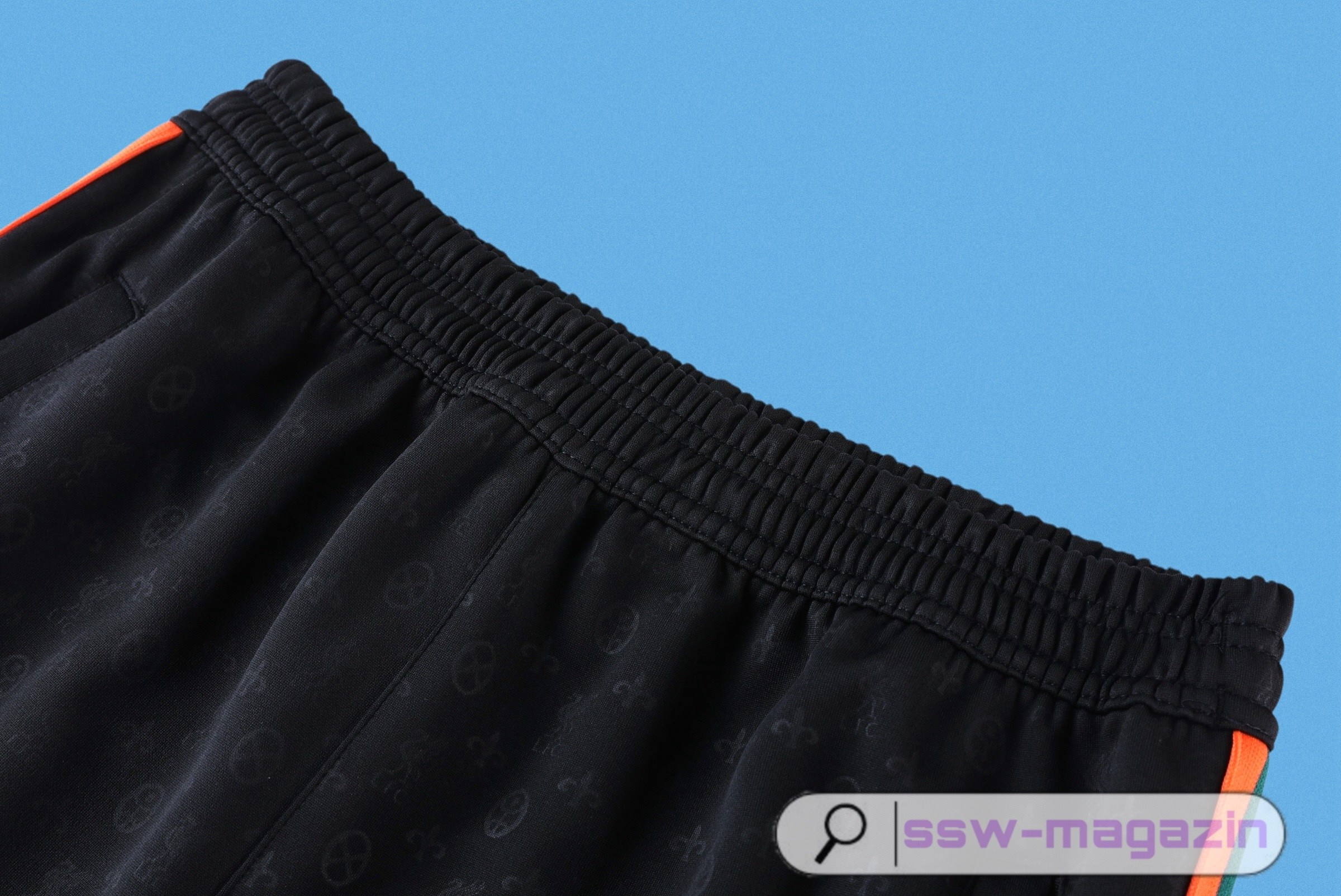 Спортивный костюм Liverpool 2025-2026 купить. Футбольный магазин — ssw_magazin