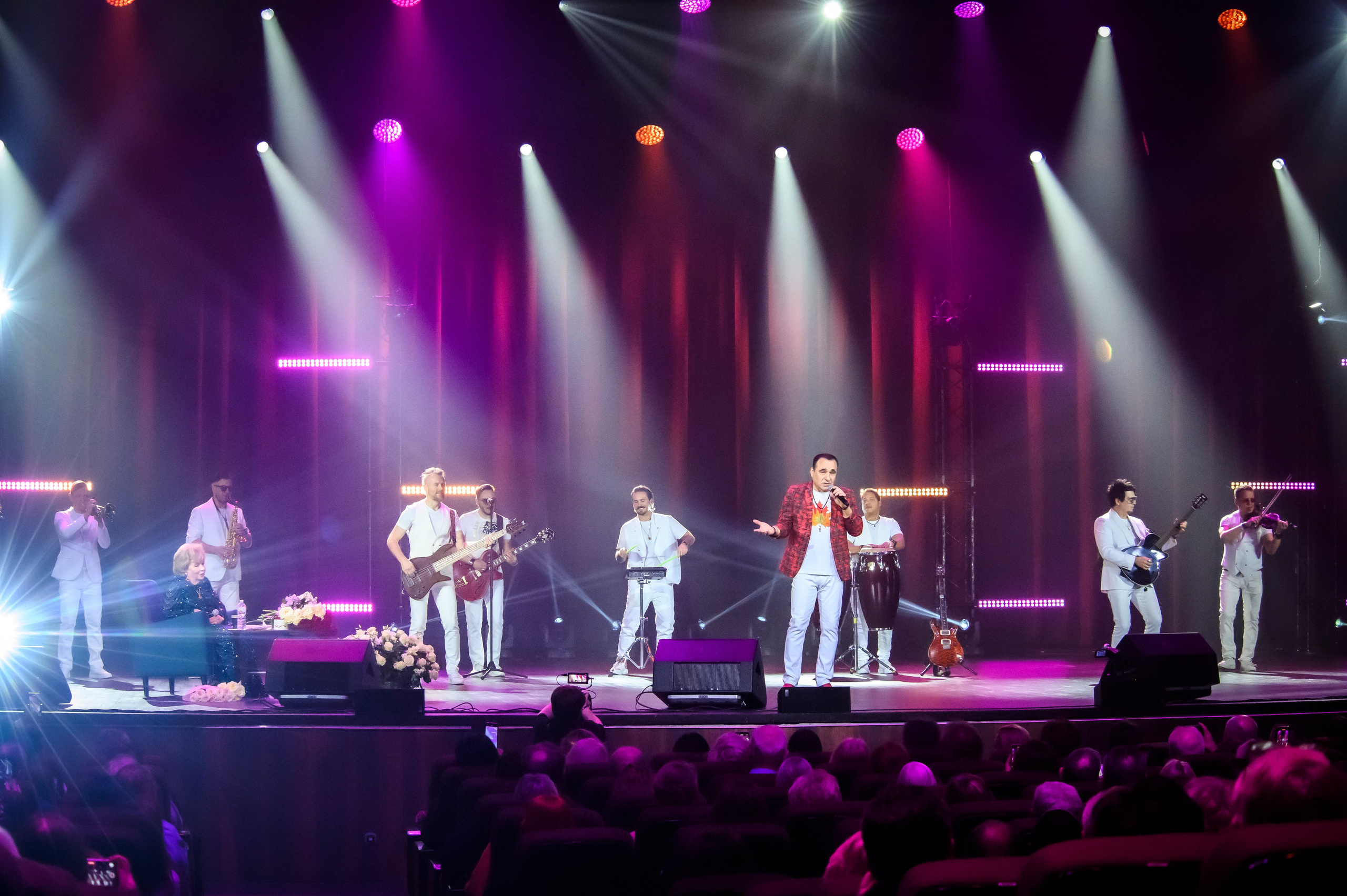 Лариса Рубальская — КЗ «Москва», Остров мечты. Бренд-фотограф для экспертов и блогеров в Москве Влада Горбовская