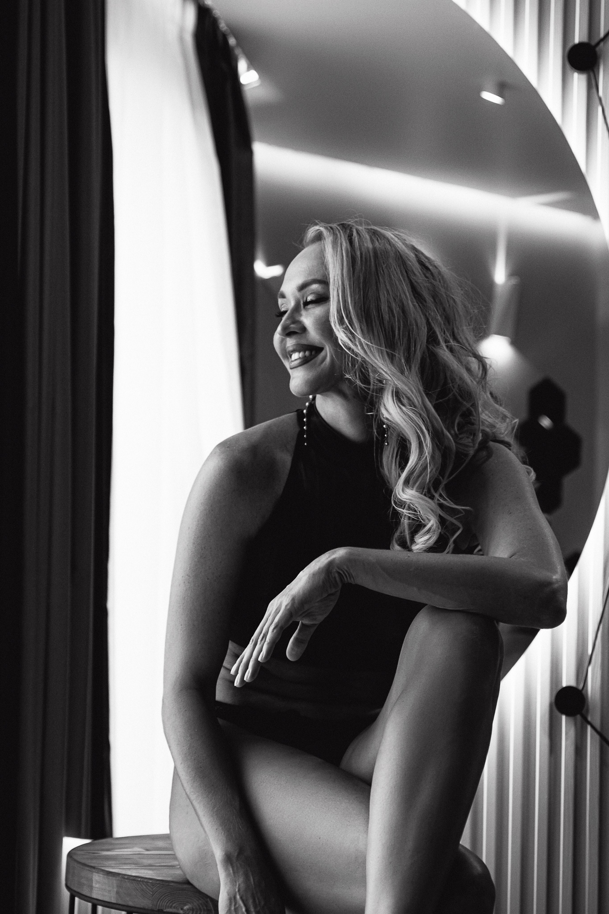 Ирина Гоголь, съёмка в апартотеле. Портретный фотограф в Санкт-Петербурге Дмитриева Наталия