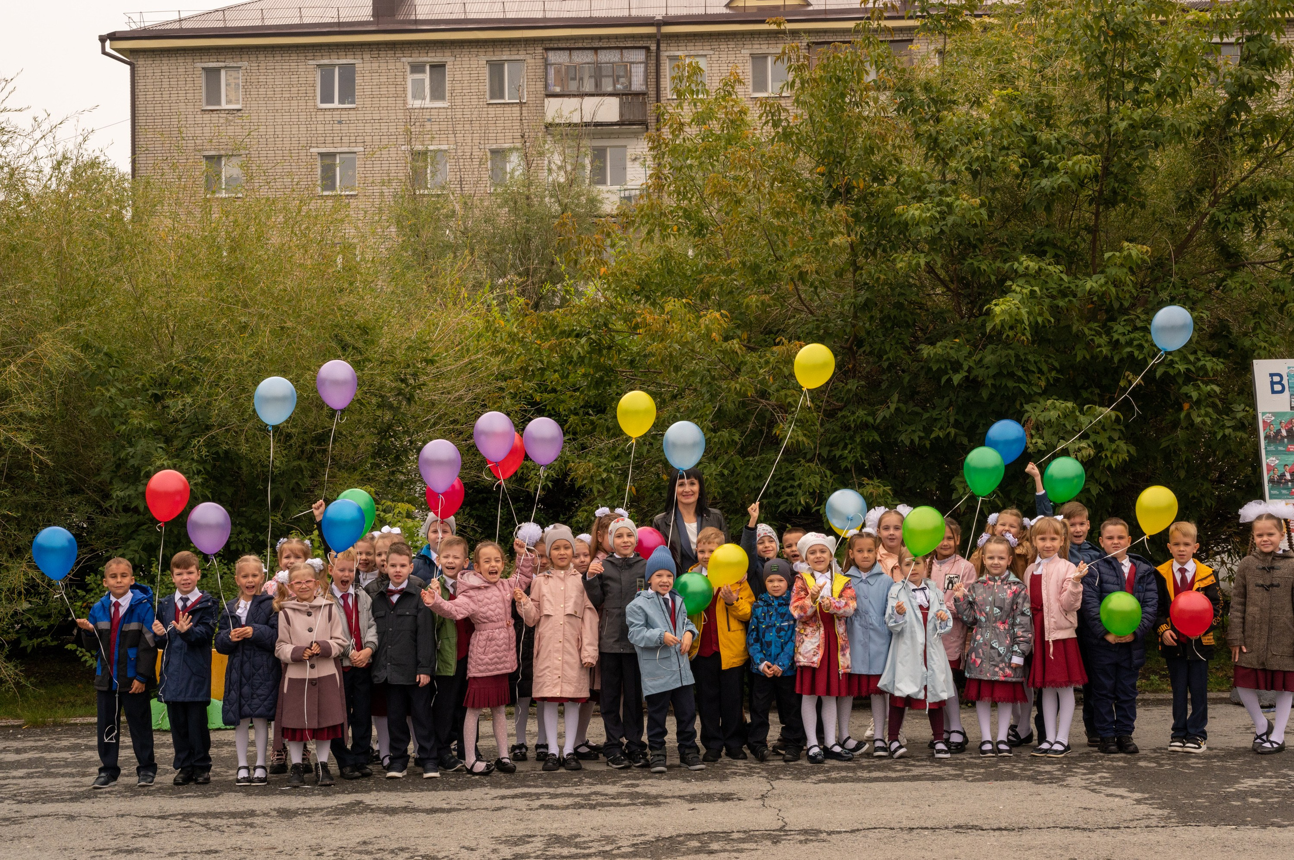 1 сентября 1 К 16 гимназия репортаж, линейка +в классе. Фотограф новорожденных, семейный детский в Тюмени Татьяна Морозова