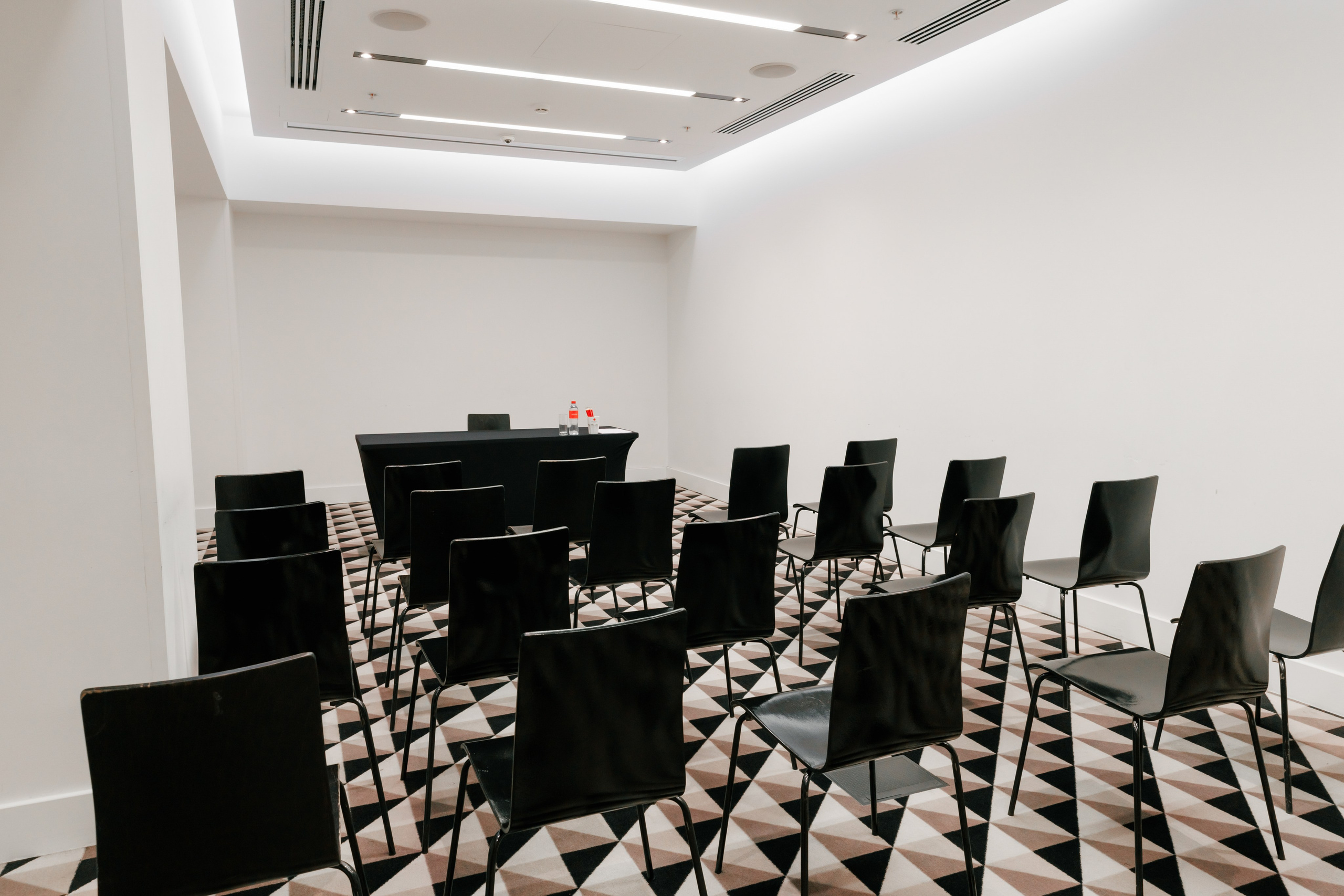 Конференц-залы AZIMUT сити-отель. Репортажный фотограф в Санкт-Петербурге Жолудев Владислав