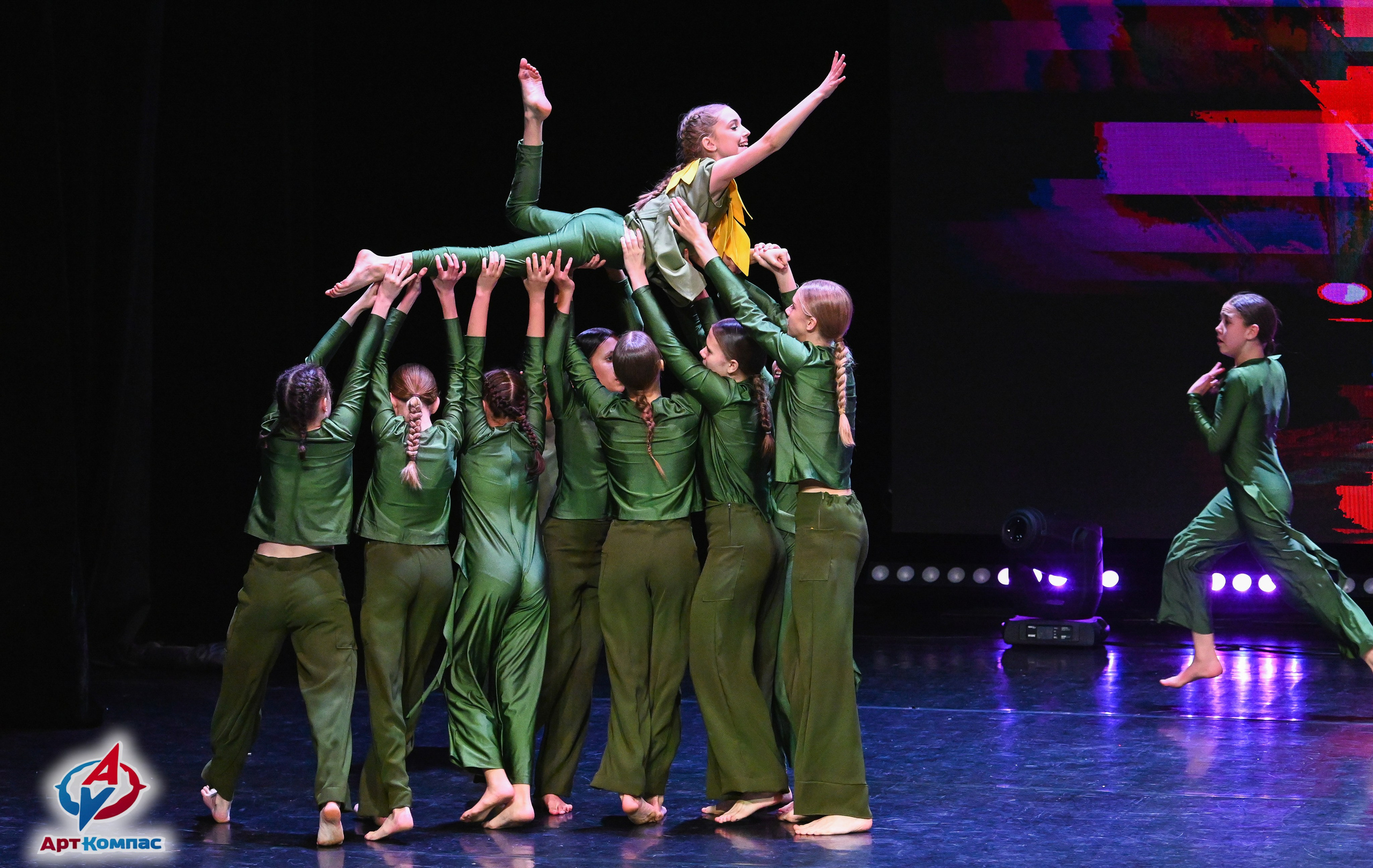 08.12.2025 Всероссийский конкурс хореографического искусства «Призвание Артист» г. Светлогорск. Медиастудия Фото Концепт